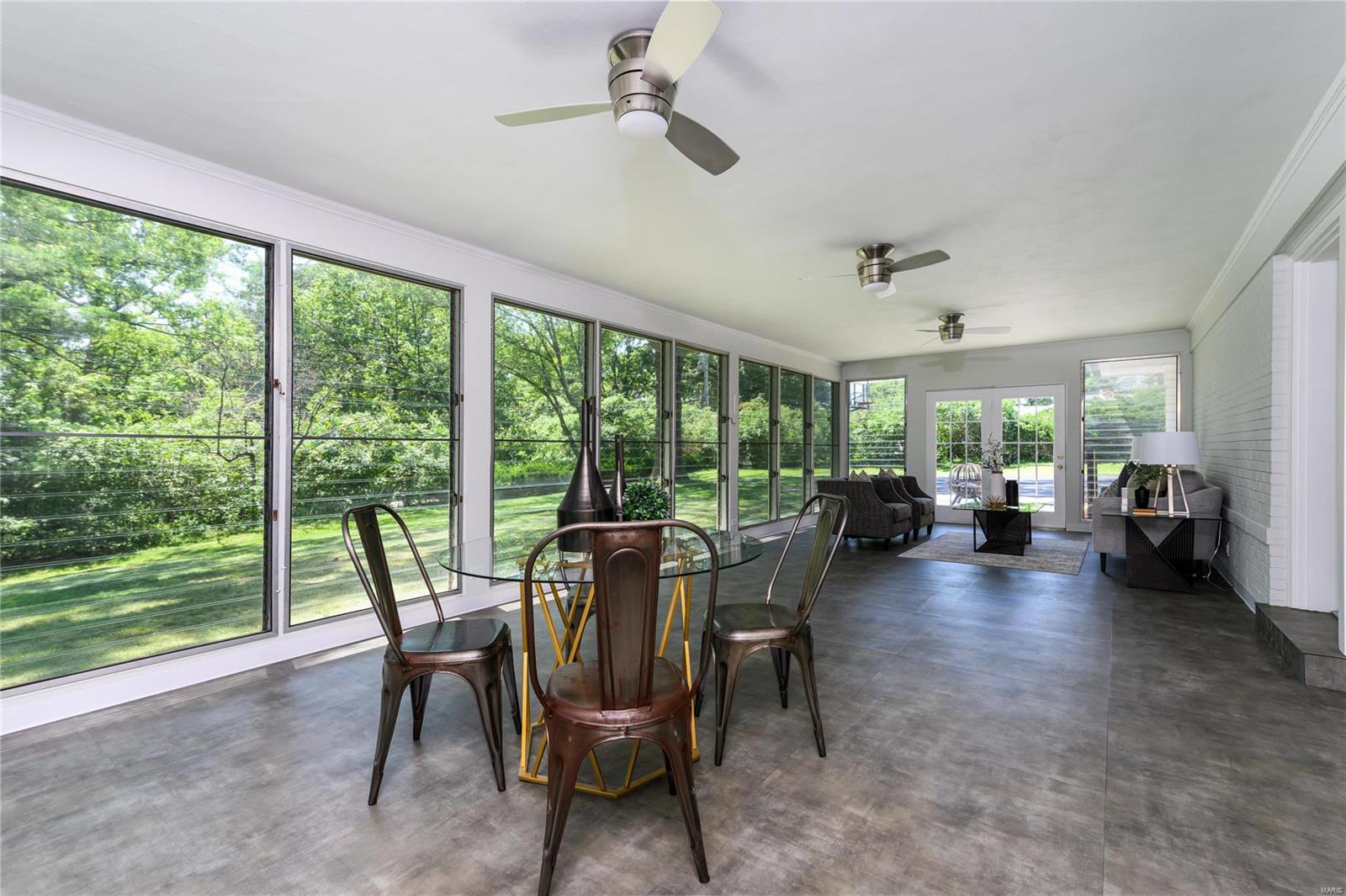 Country Aire - Residential