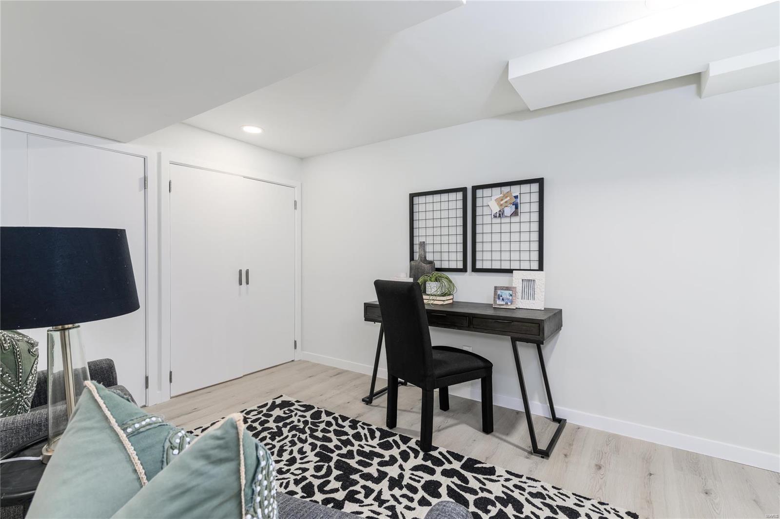 Country Aire - Residential