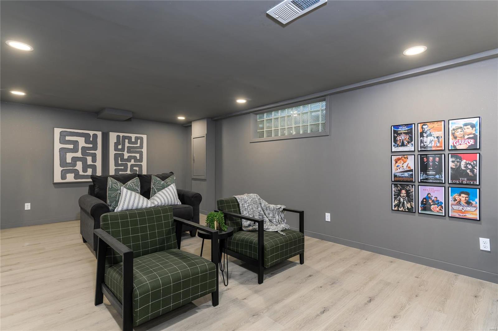 Country Aire - Residential