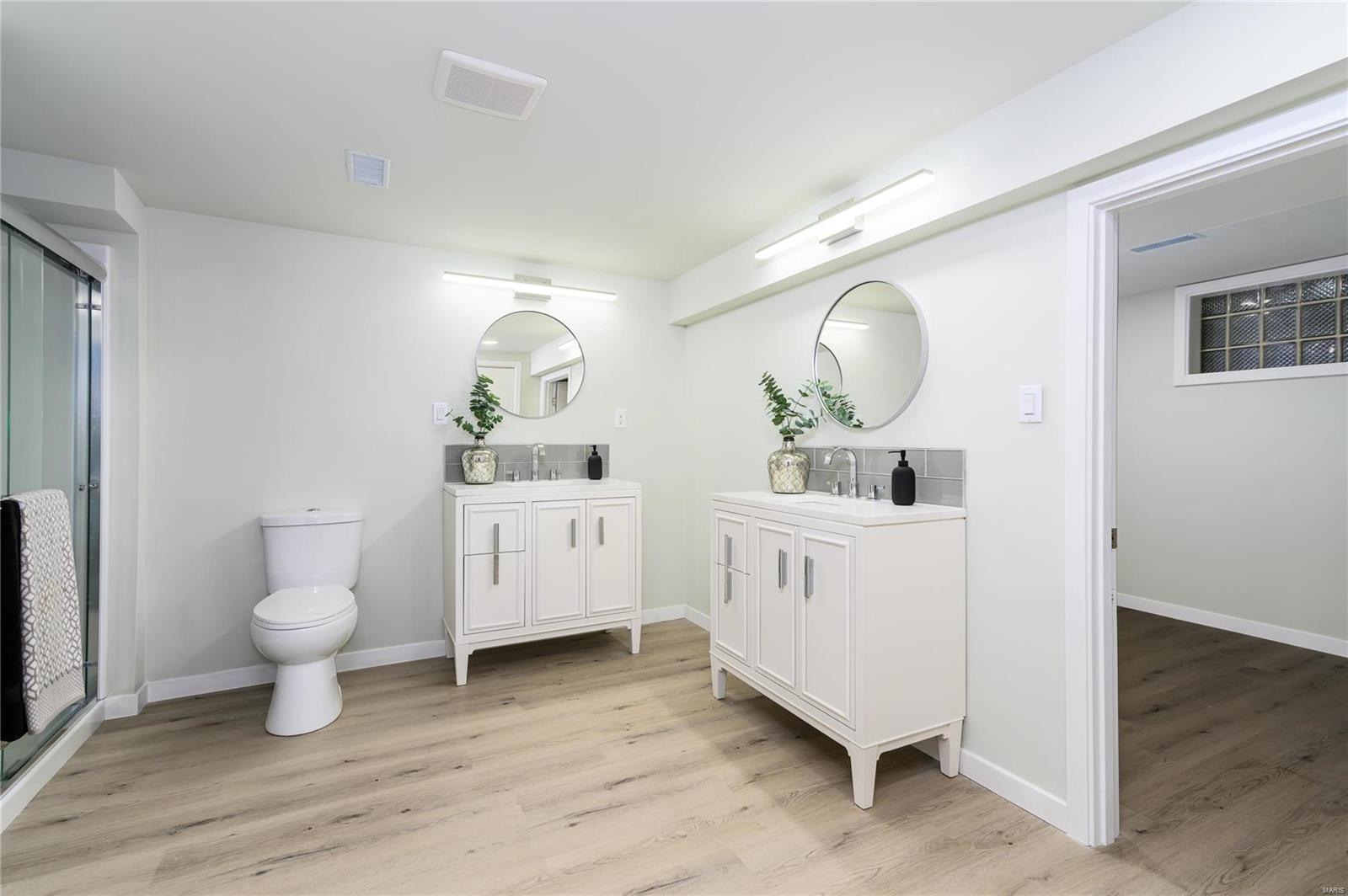 Country Aire - Residential