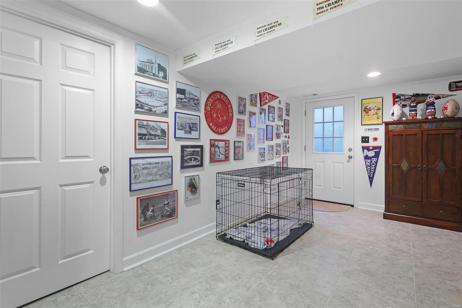 Huntleigh Manor - Residential