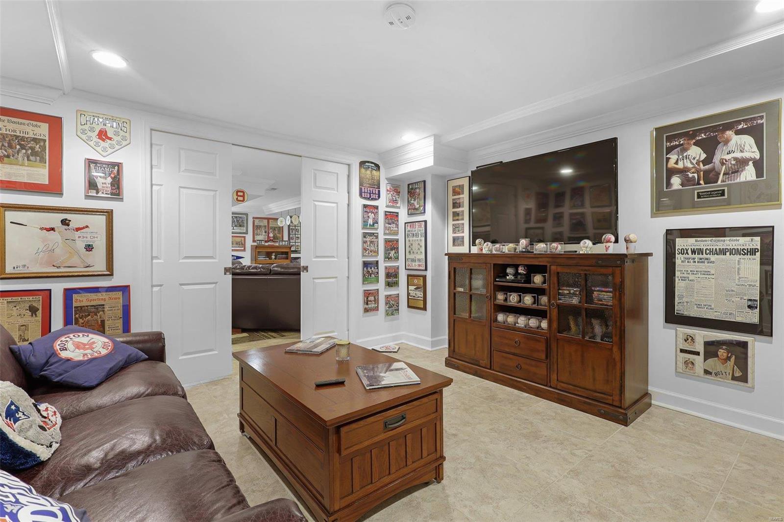 Huntleigh Manor - Residential