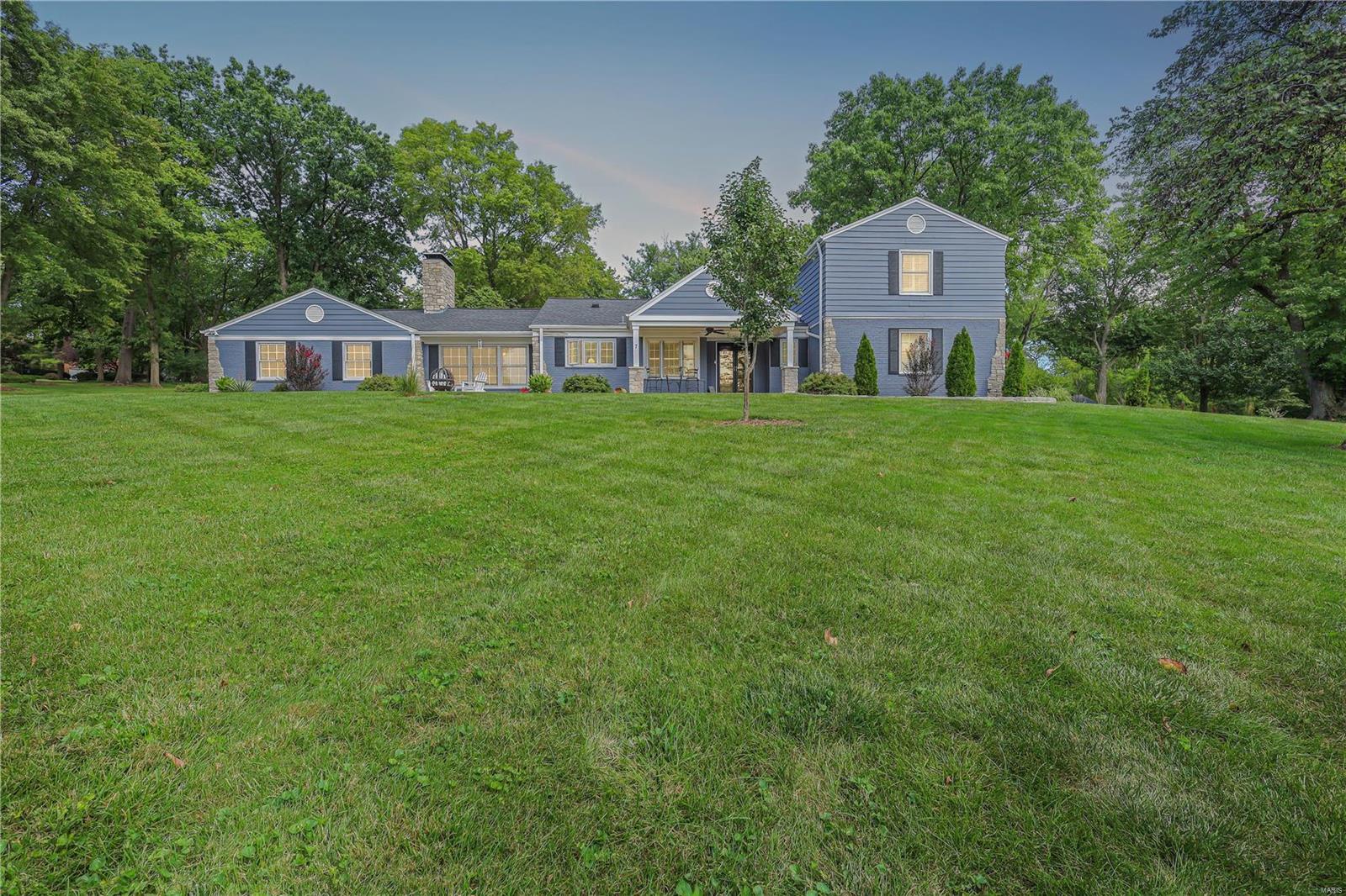 Huntleigh Manor - Residential