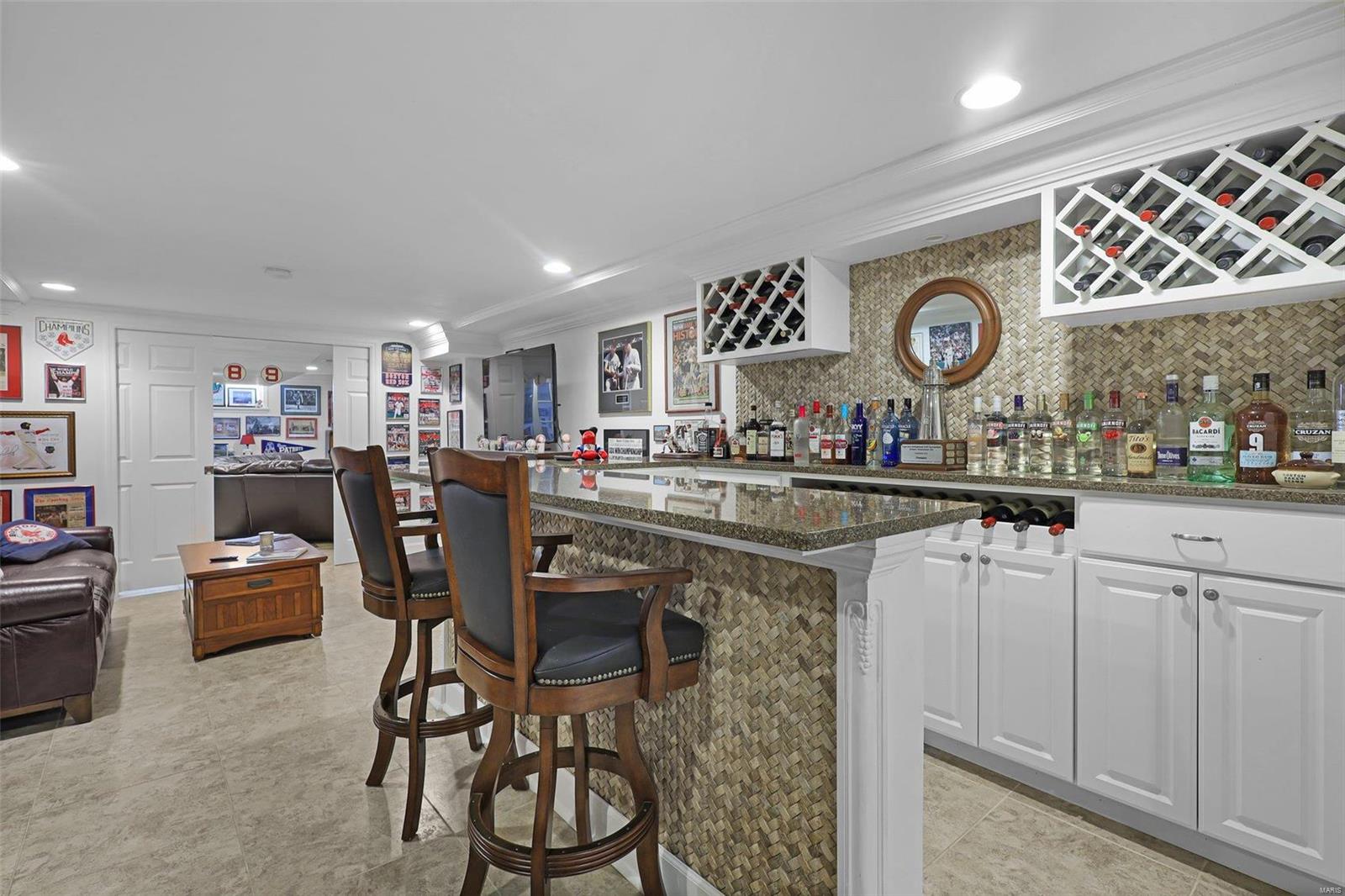 Huntleigh Manor - Residential