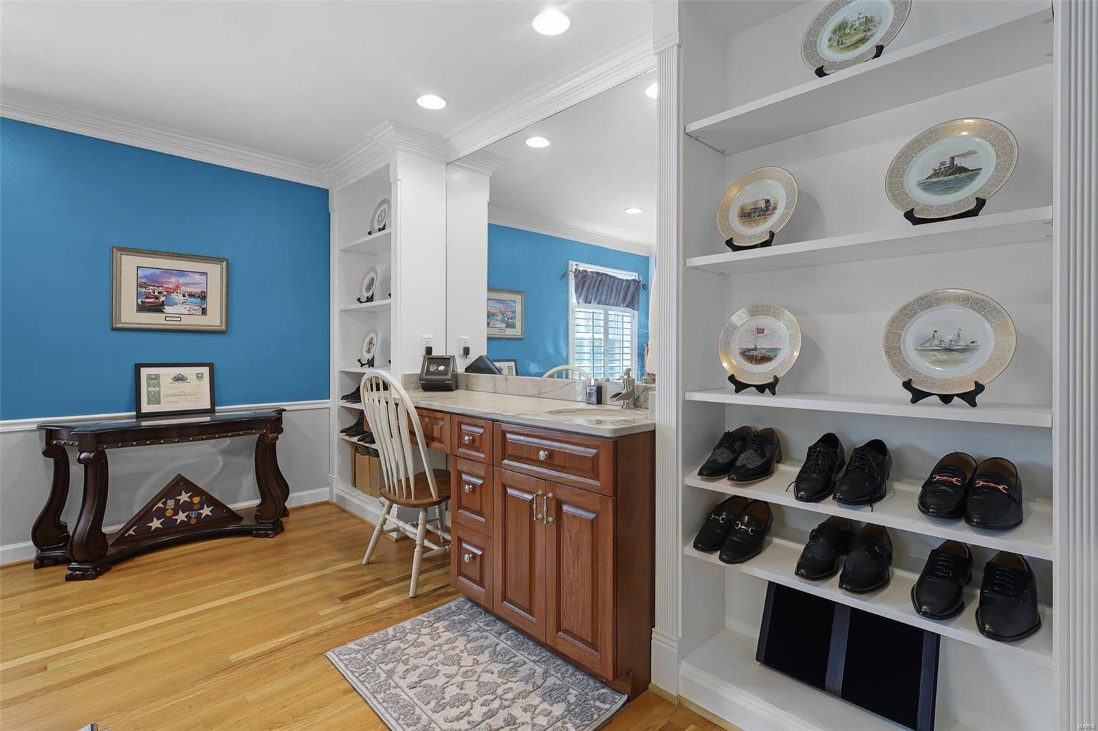 Huntleigh Manor - Residential