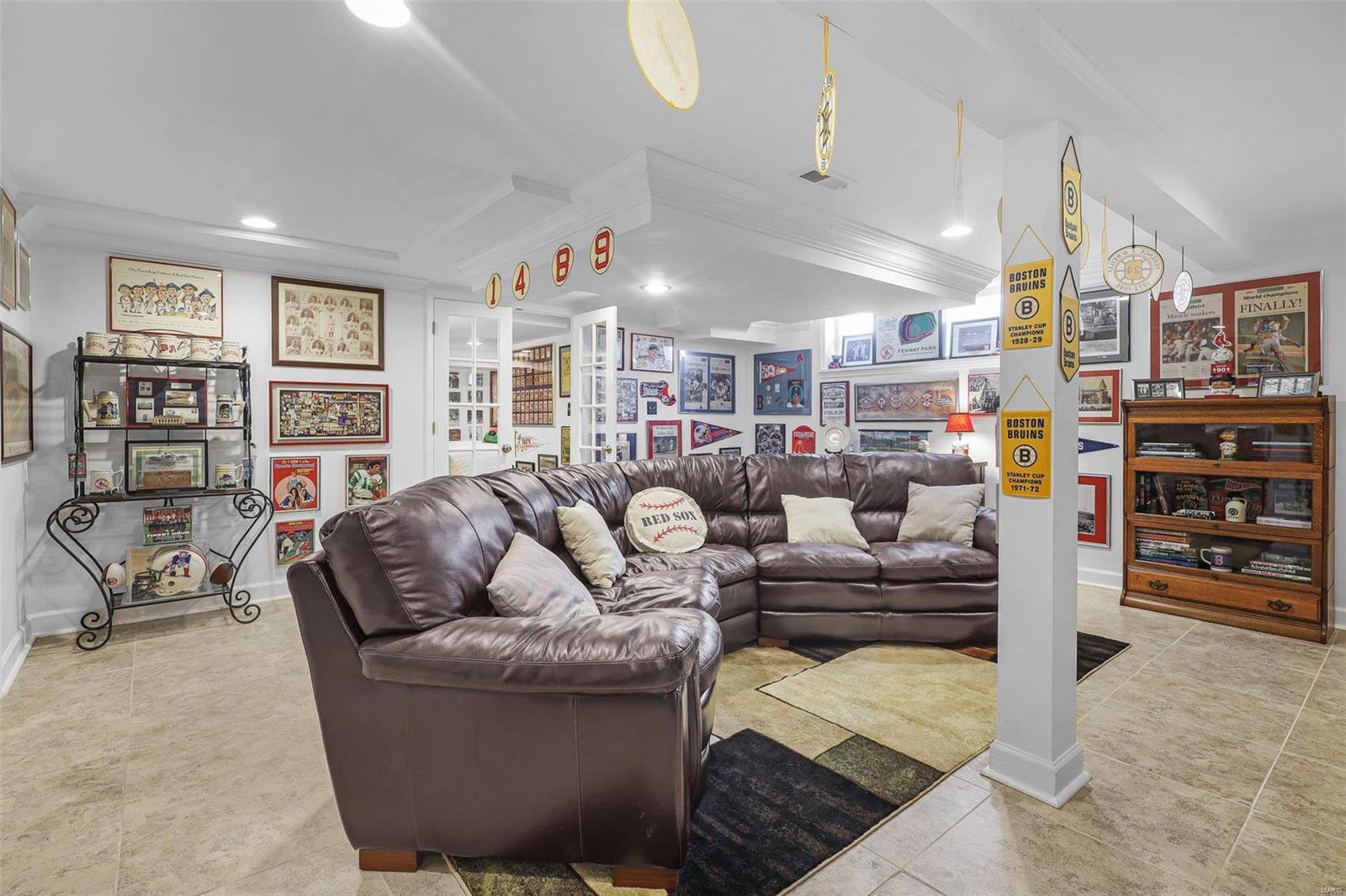 Huntleigh Manor - Residential