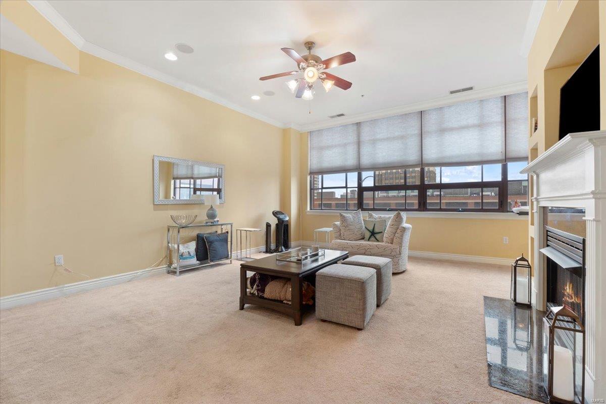 400 S 14th Street 905