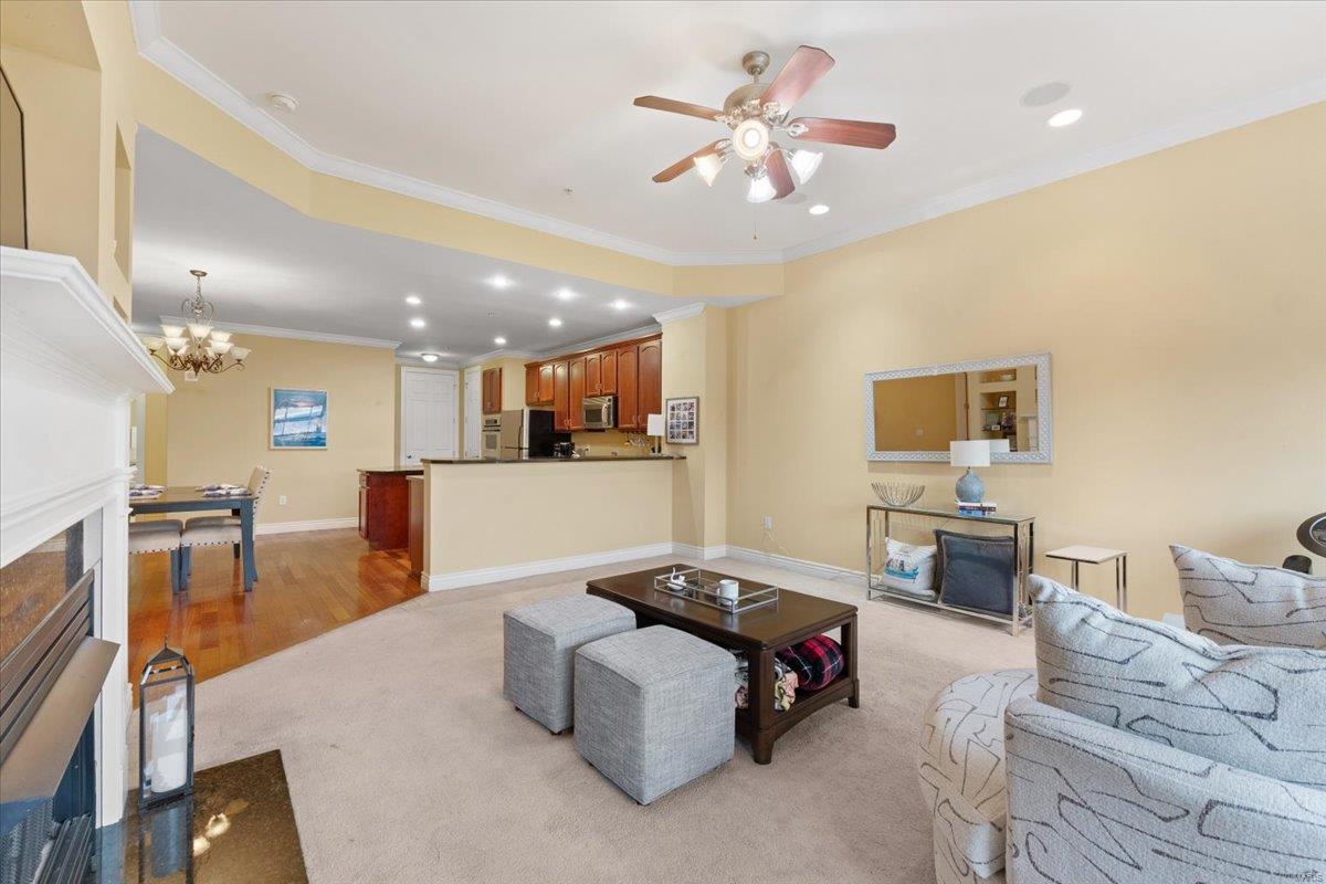 400 S 14th Street 905