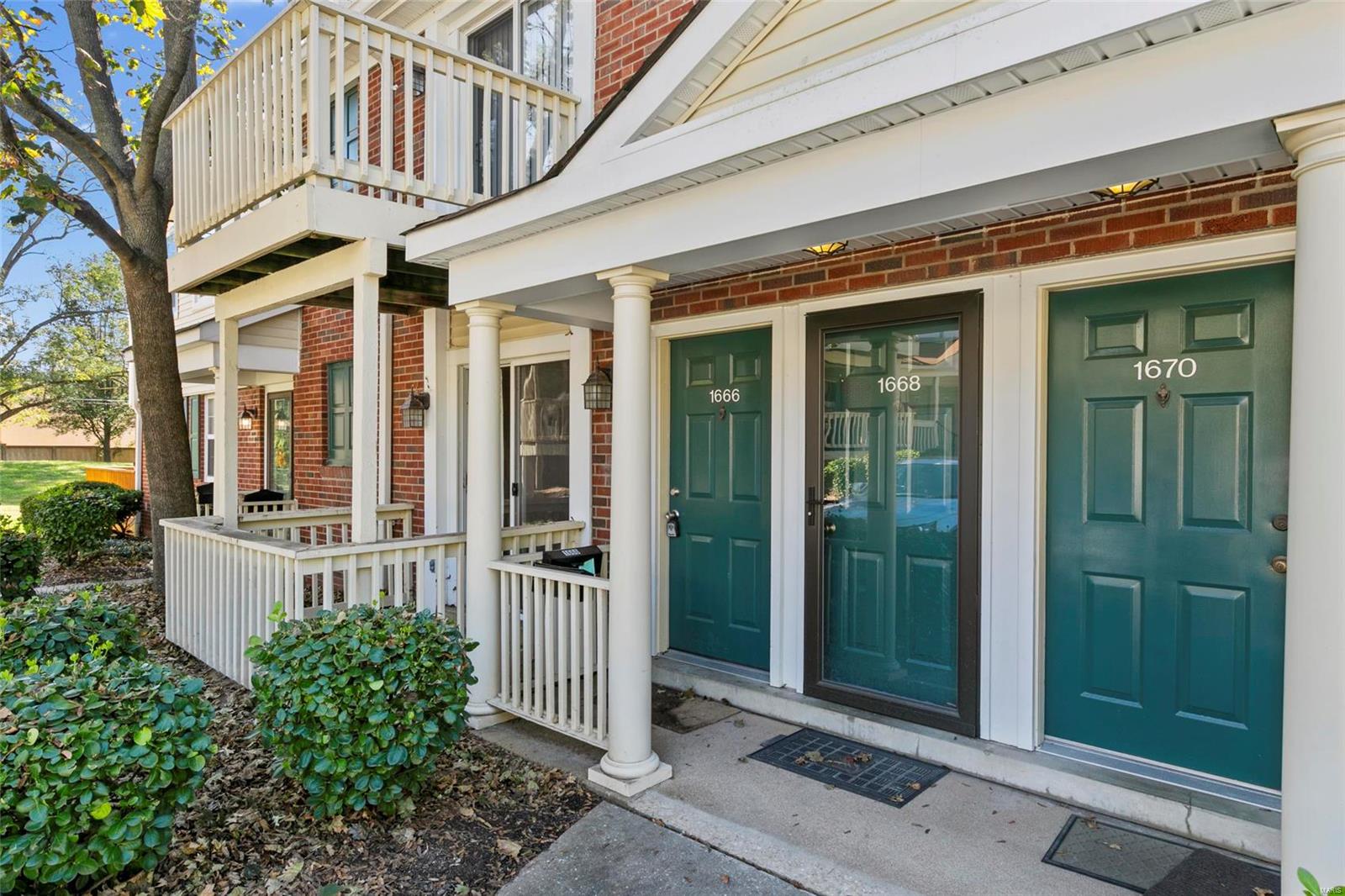 Brentwood Forest Condo Ph Six T - Residential