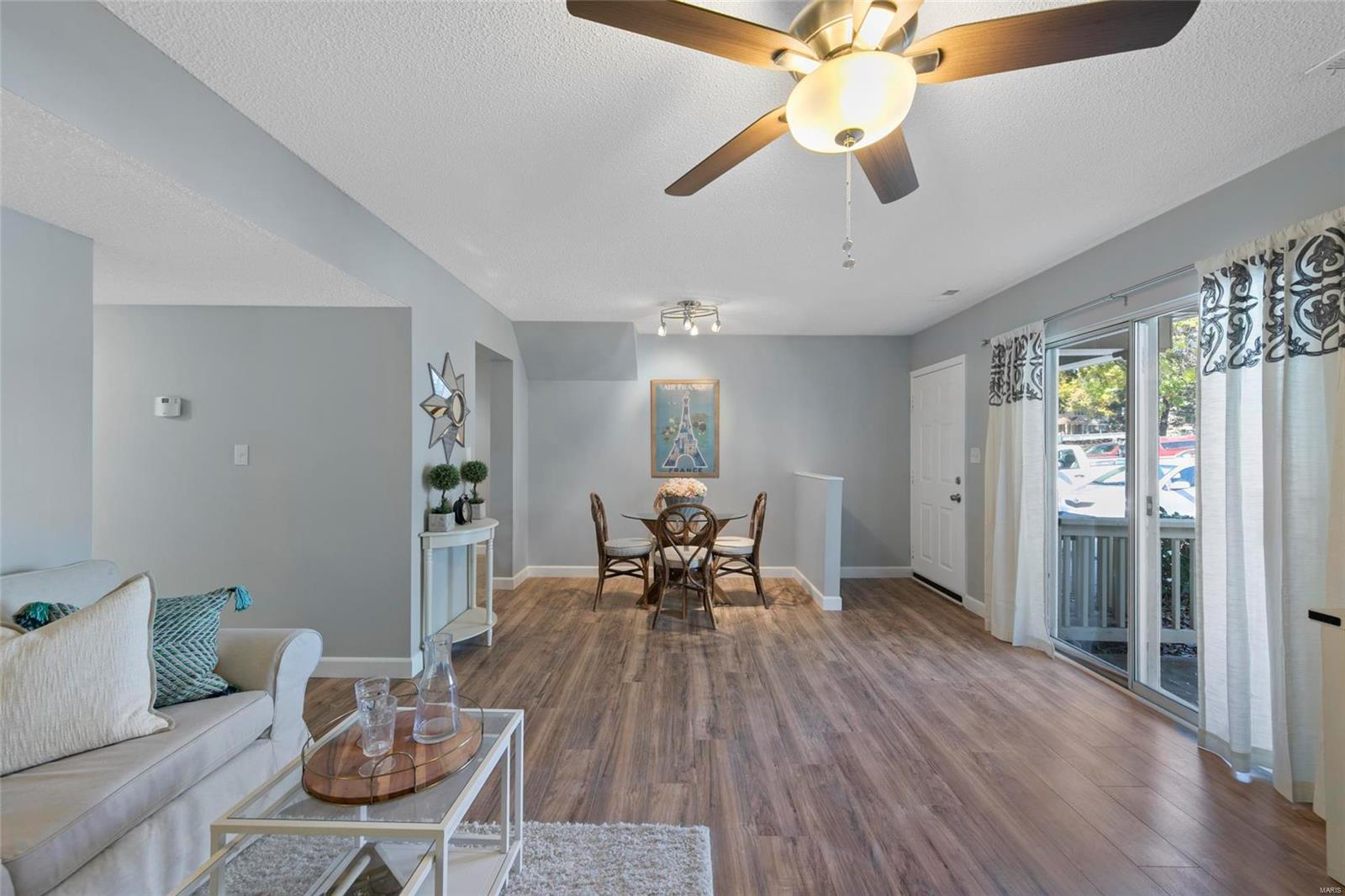 Brentwood Forest Condo Ph Six T - Residential