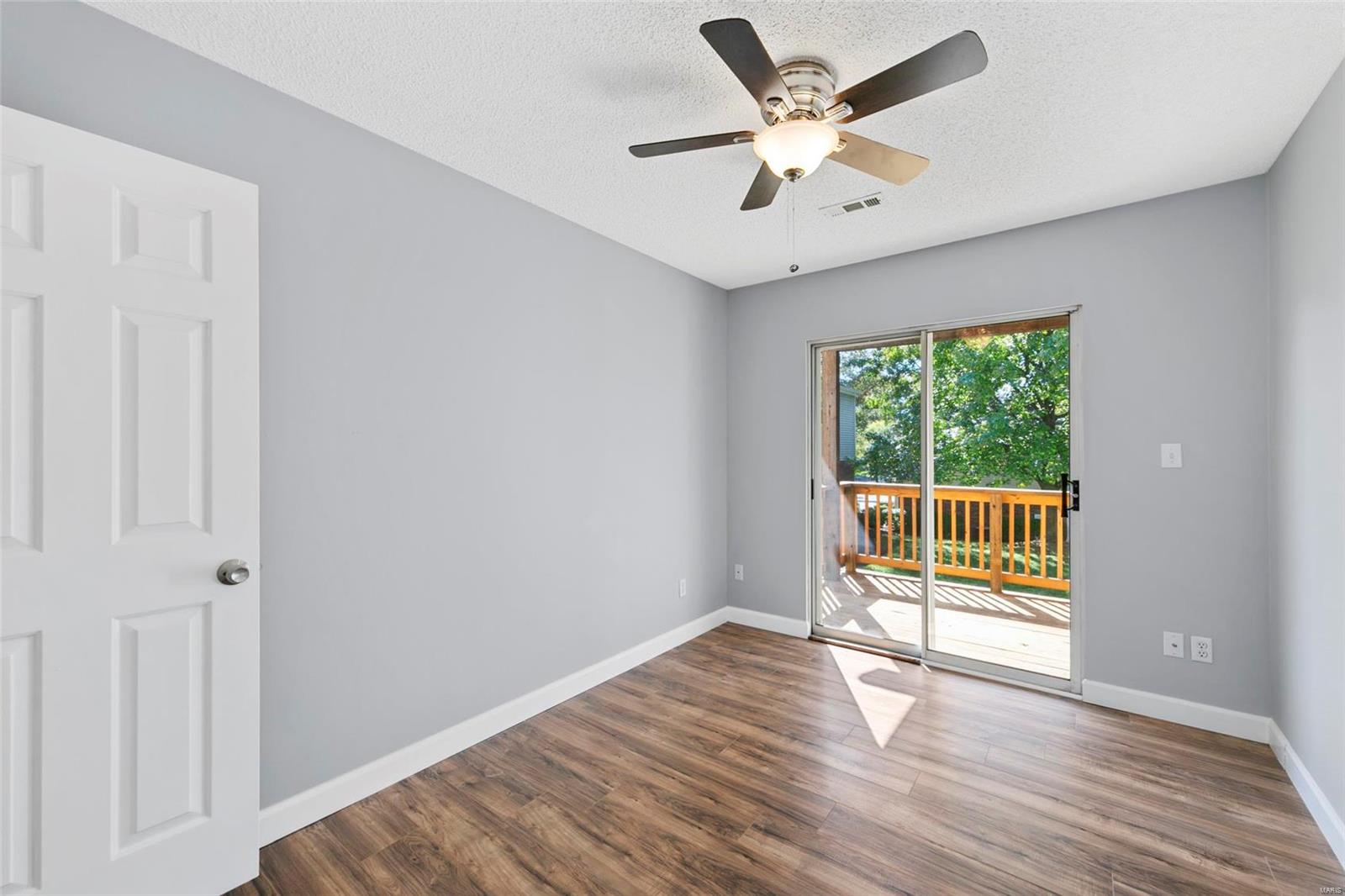Brentwood Forest Condo Ph Six T - Residential