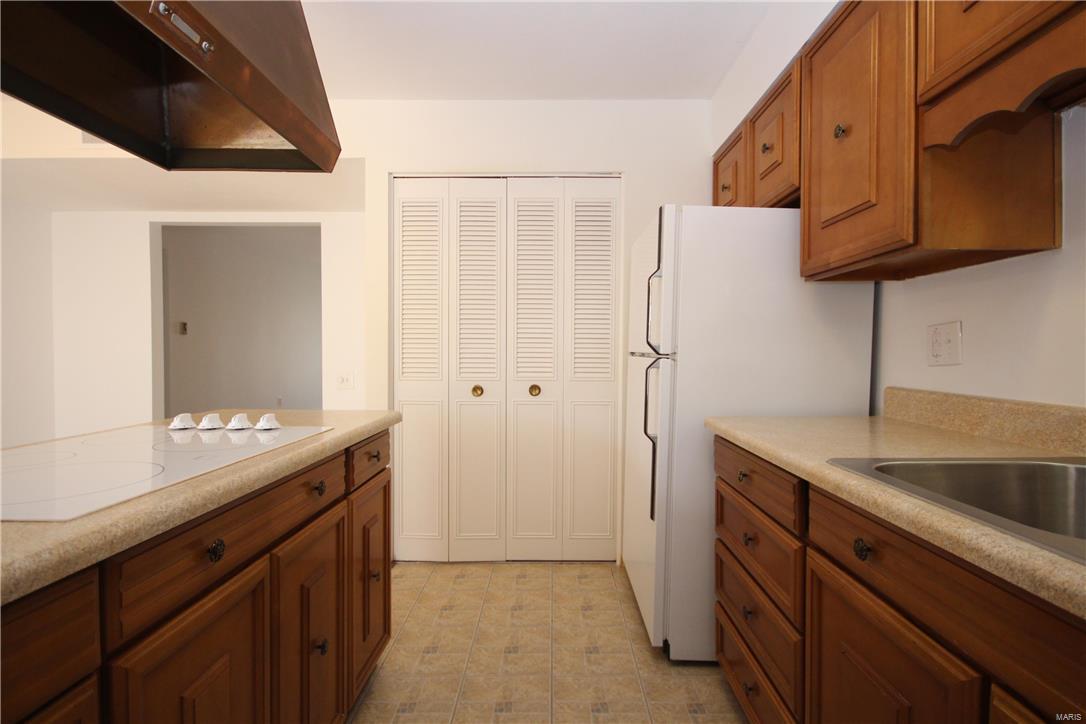 Bridgecrest Estates 1 Condo - Residential