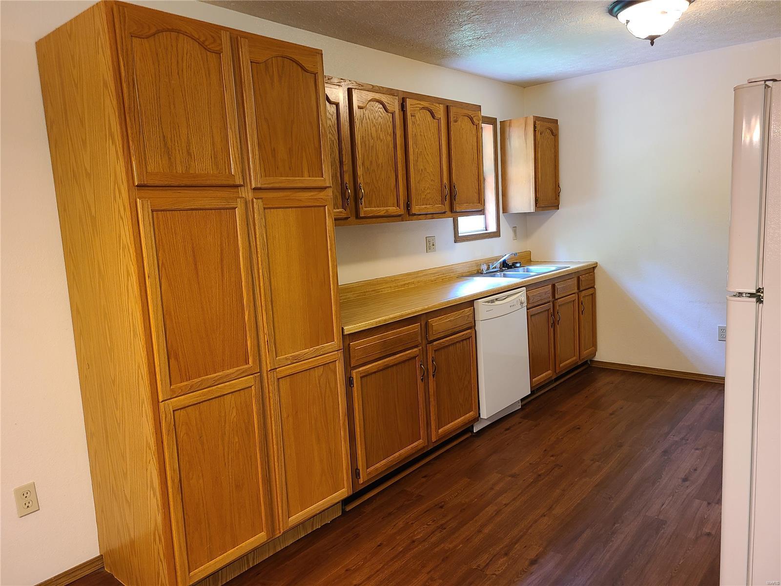 Thousand Hills - Residential