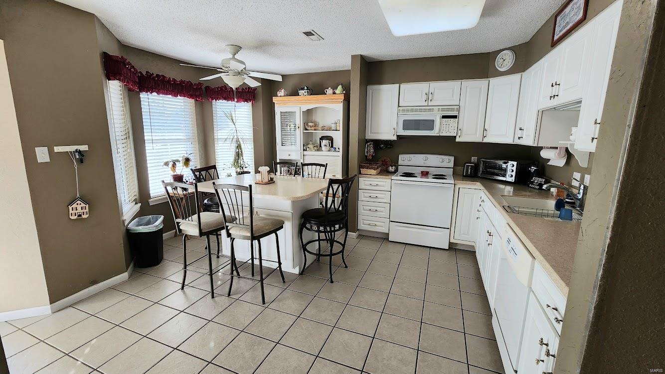 Fairway Oaks Ph Two Bldg 1 - Residential