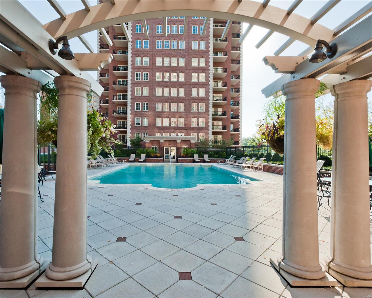 Plaza In Clayton A Condo The - Residential