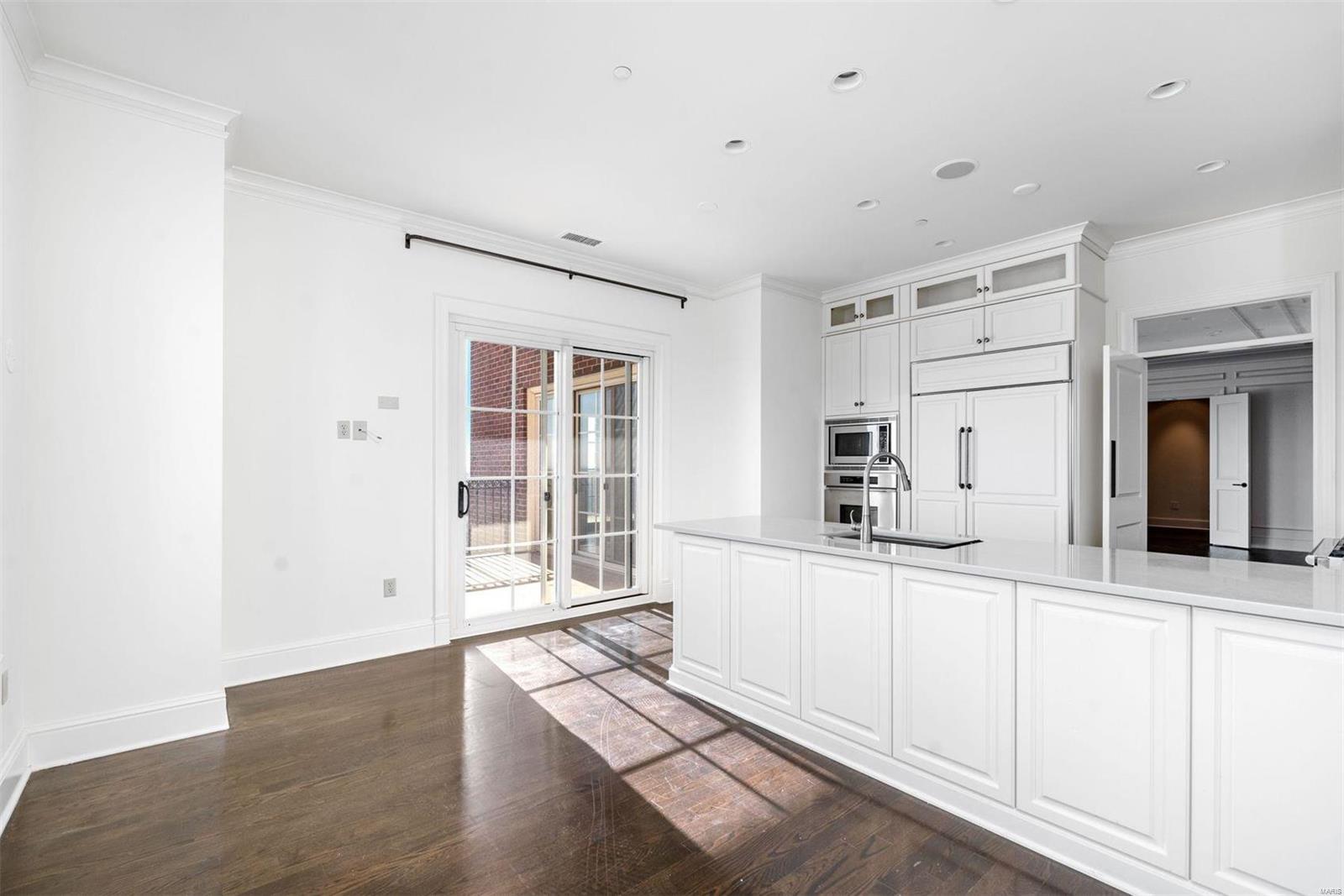 Plaza In Clayton A Condo The - Residential