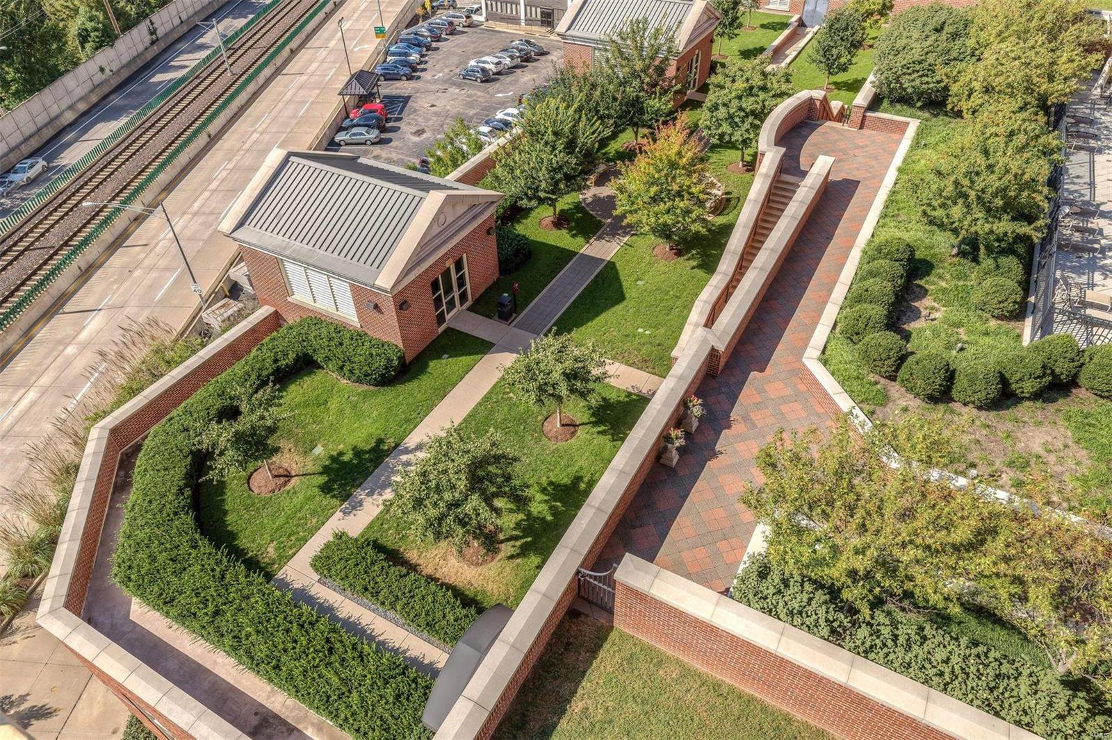 Plaza In Clayton A Condo The - Residential