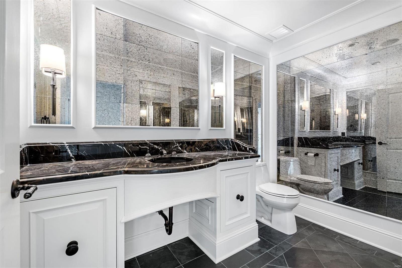 Plaza In Clayton A Condo The - Residential