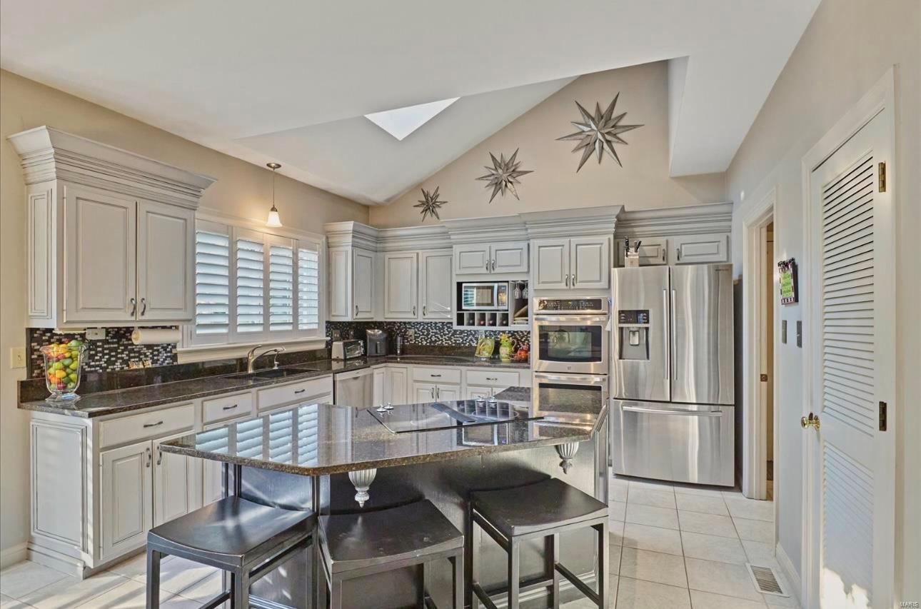 Manors Of Town & Country Bristol Manor - Residential