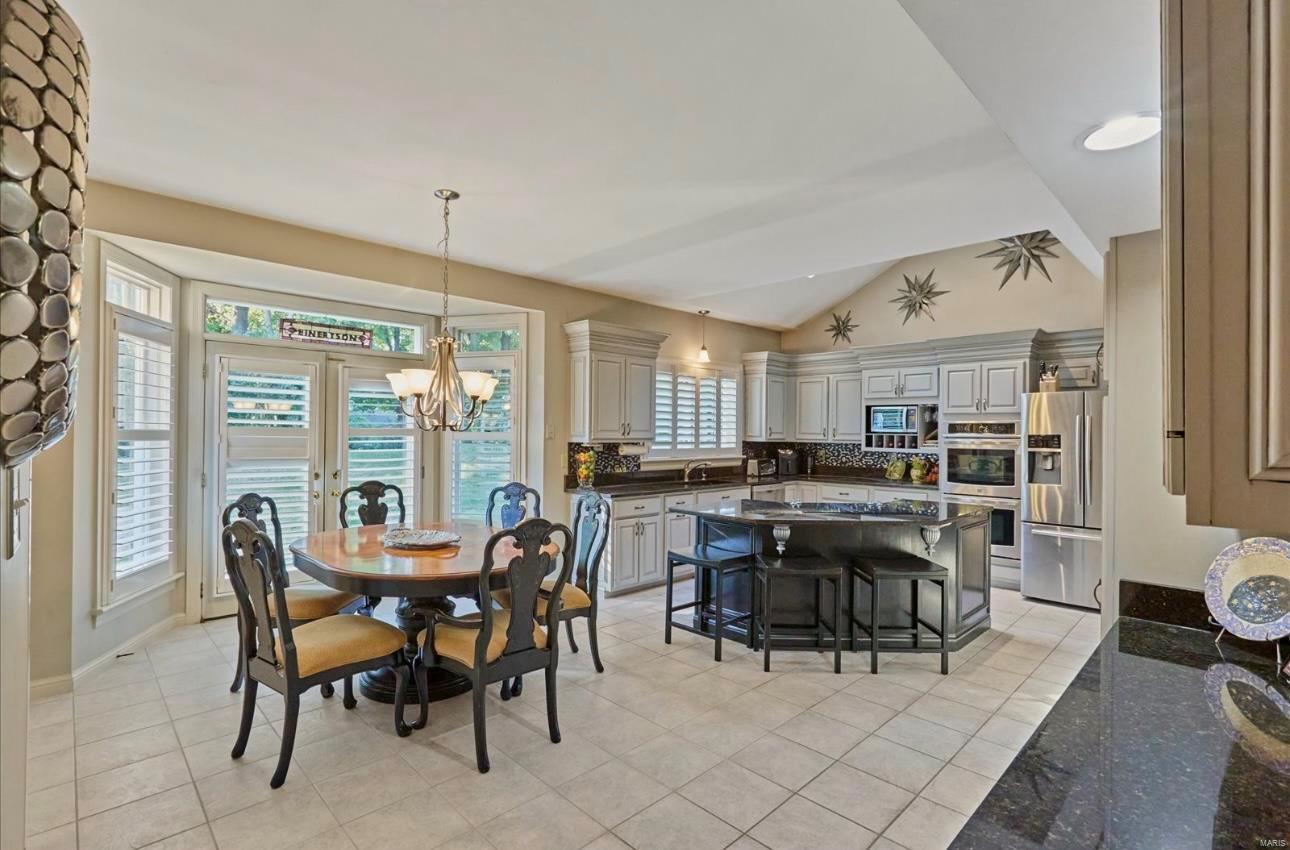 Manors Of Town & Country Bristol Manor - Residential