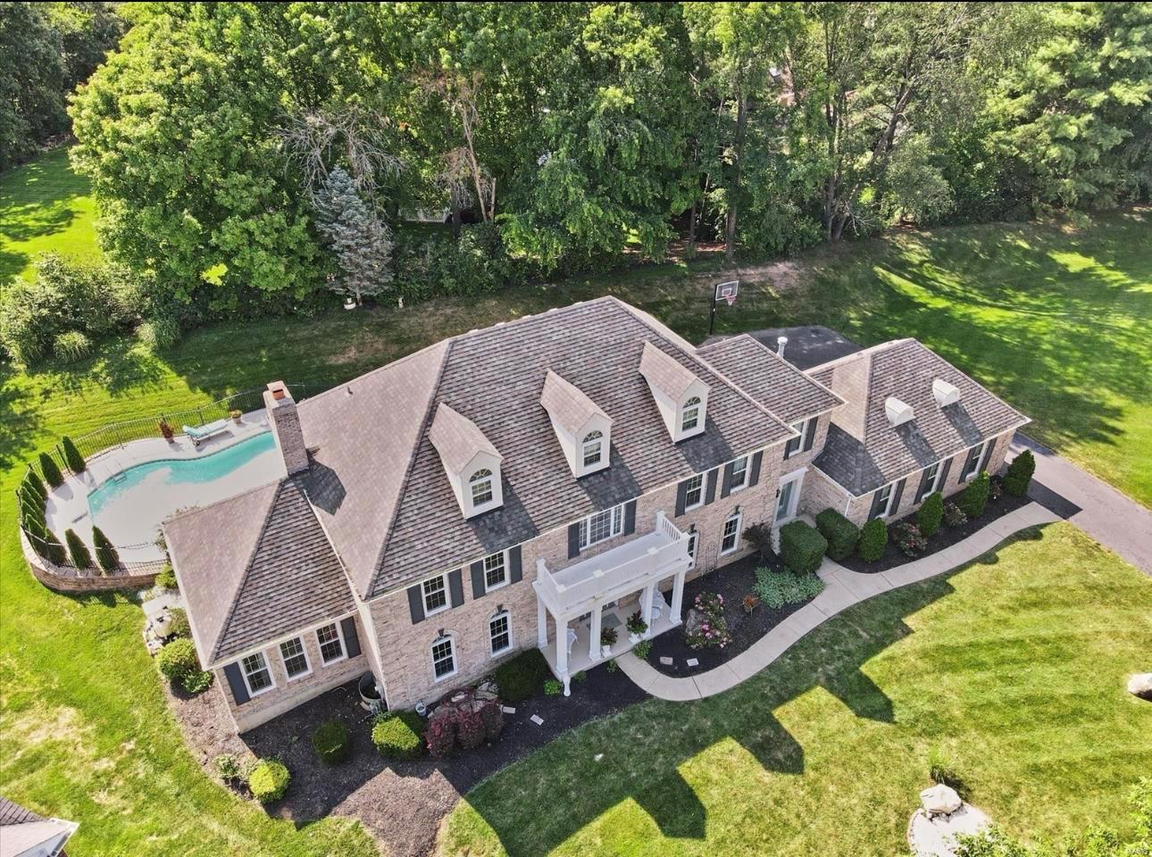 Manors Of Town & Country Bristol Manor - Residential