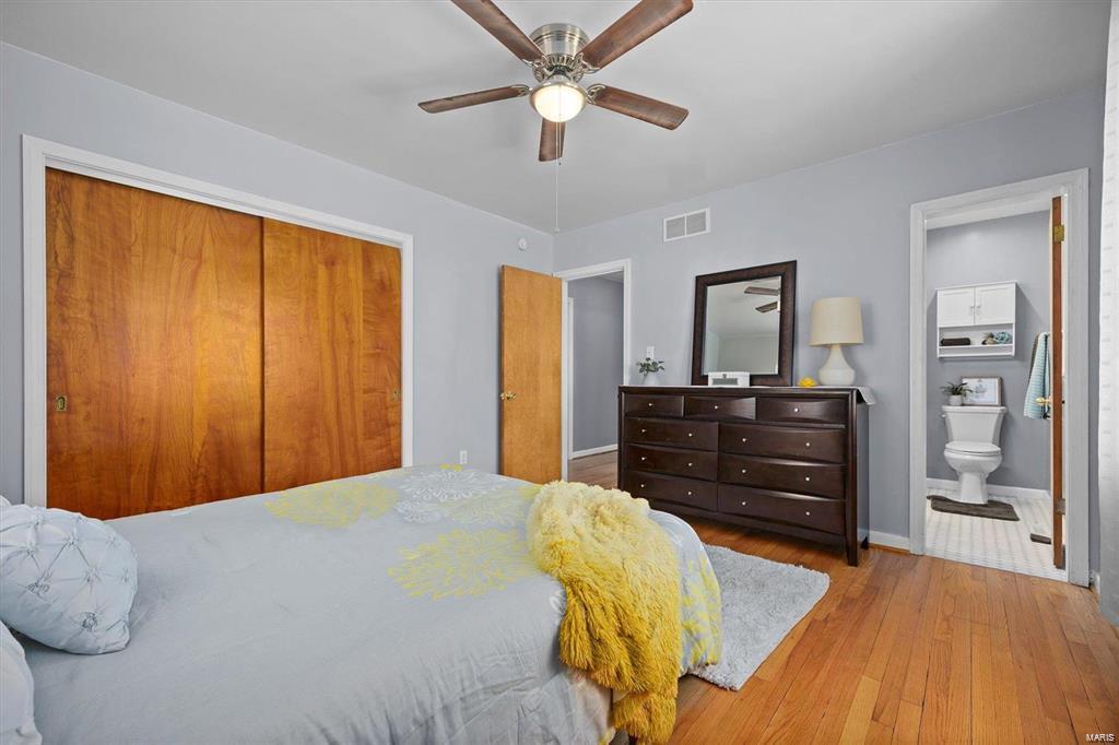 Godfrey, Illinois 62035, United States, 2 Bedrooms Bedrooms, ,2 BathroomsBathrooms,Residential,Pending,27290