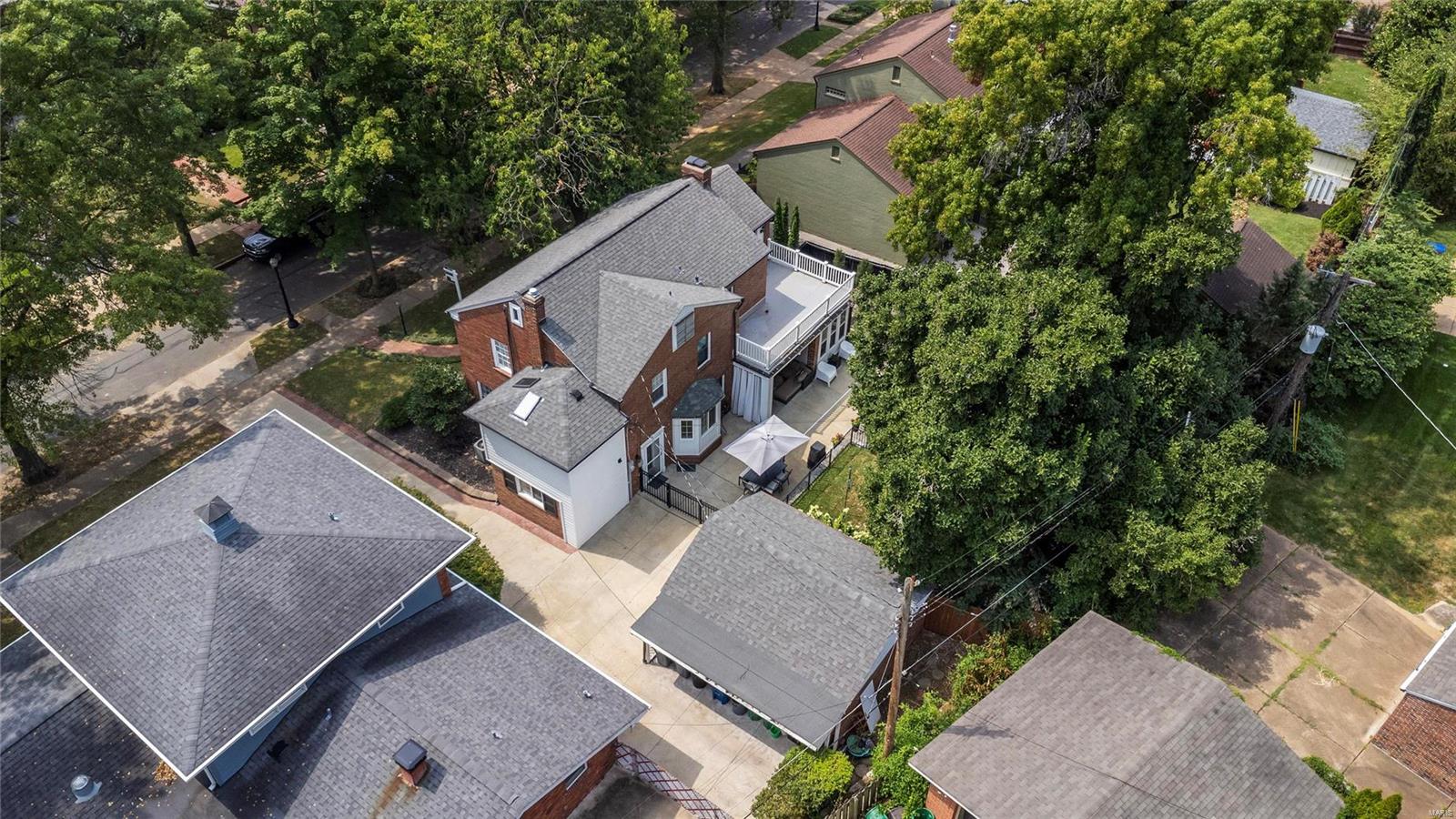 Davis Place - Residential