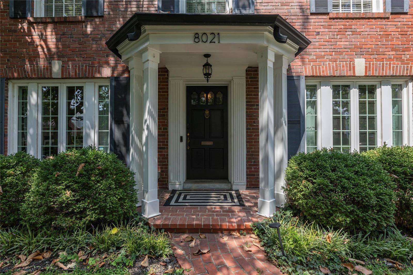 Davis Place - Residential