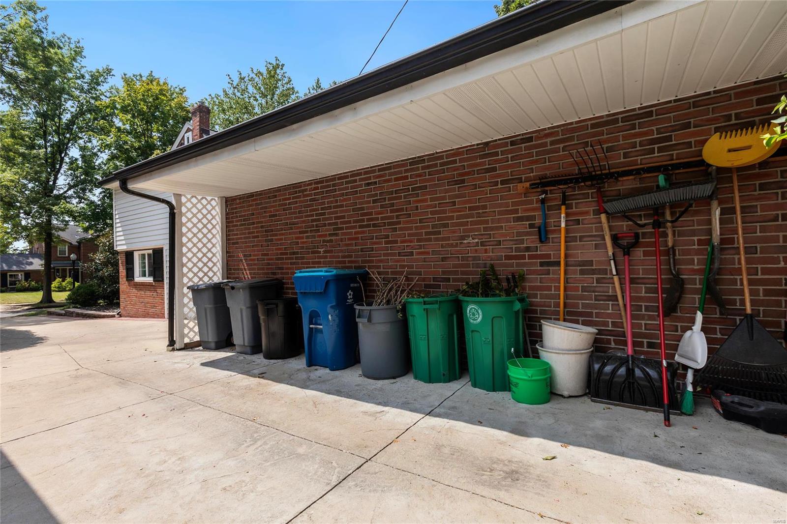 Davis Place - Residential