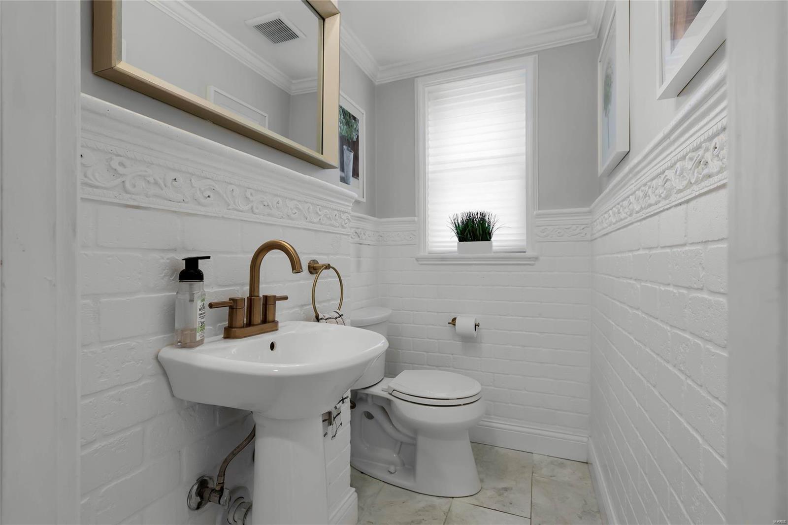 Davis Place - Residential