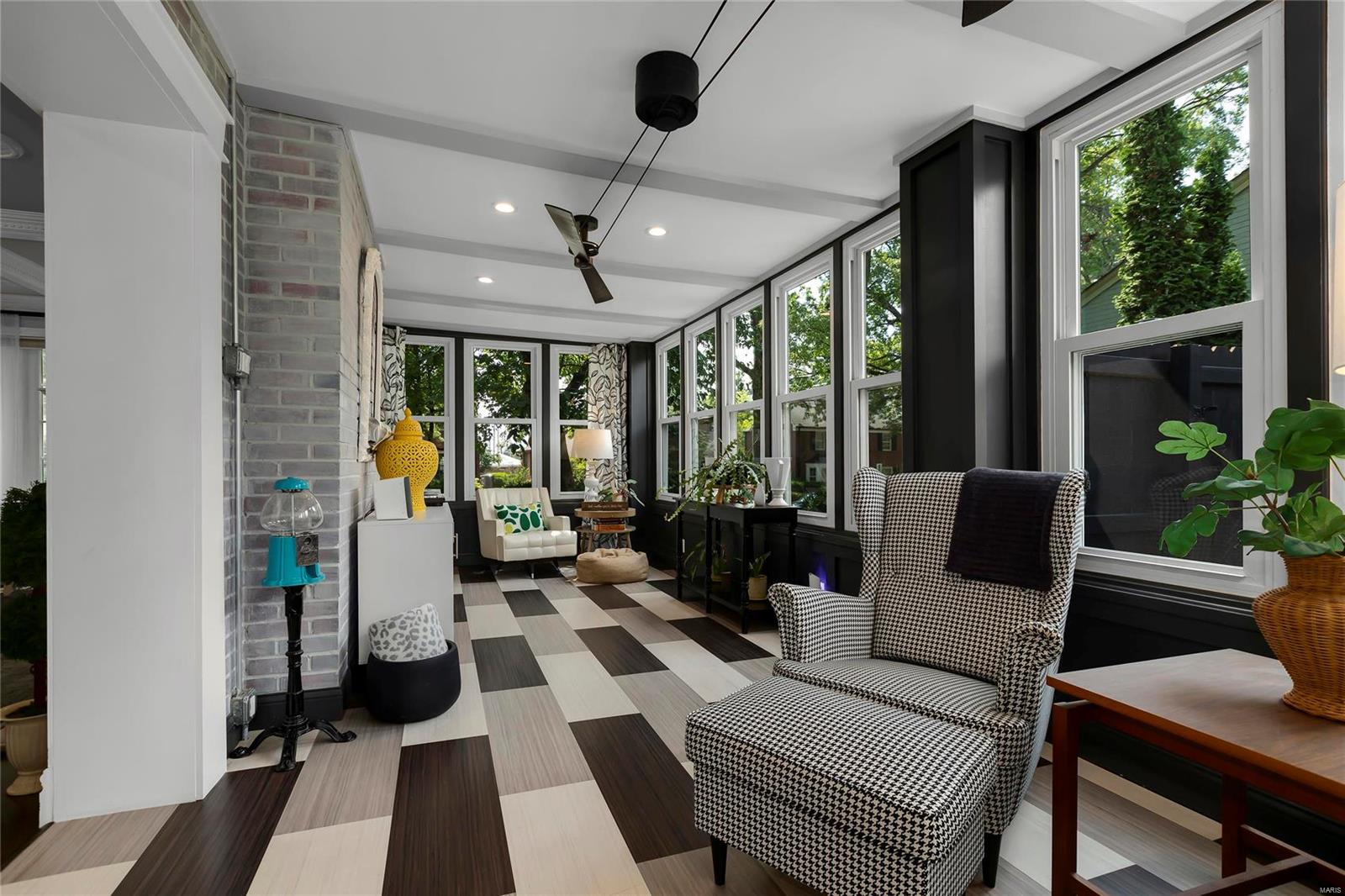 Davis Place - Residential