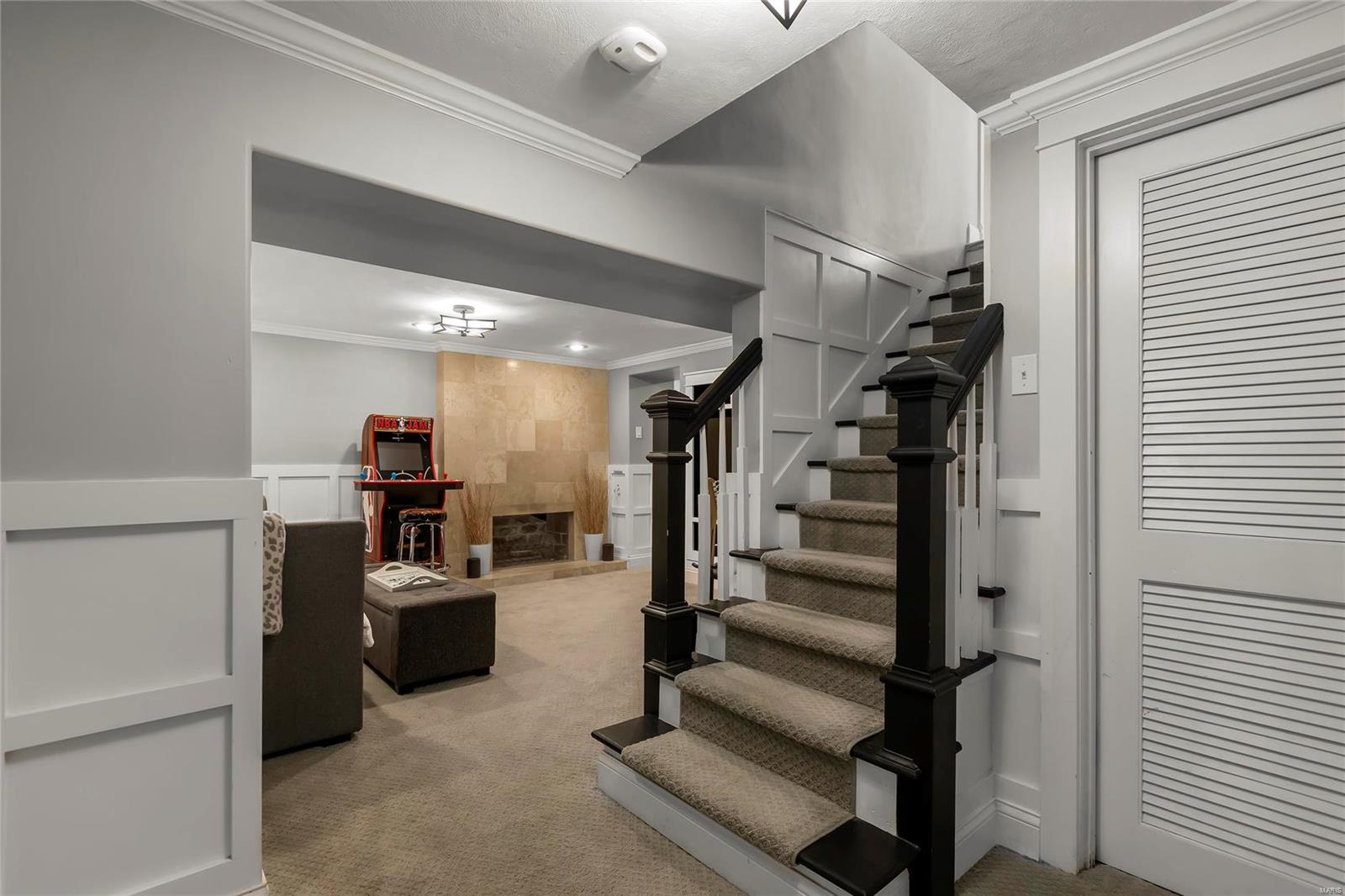 Davis Place - Residential