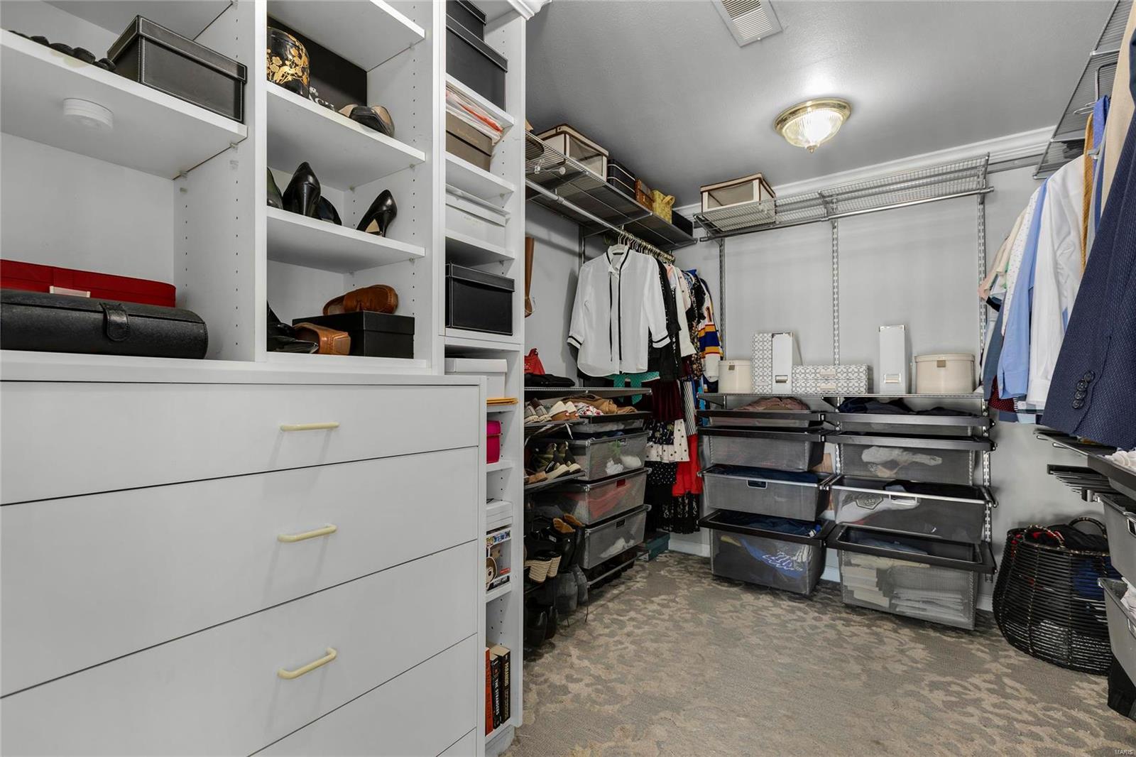 Davis Place - Residential