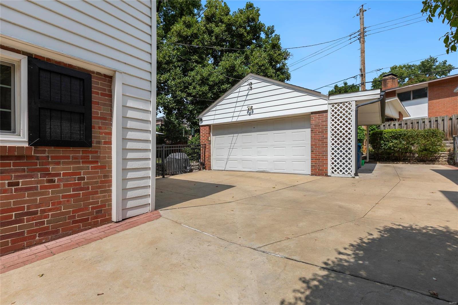 Davis Place - Residential