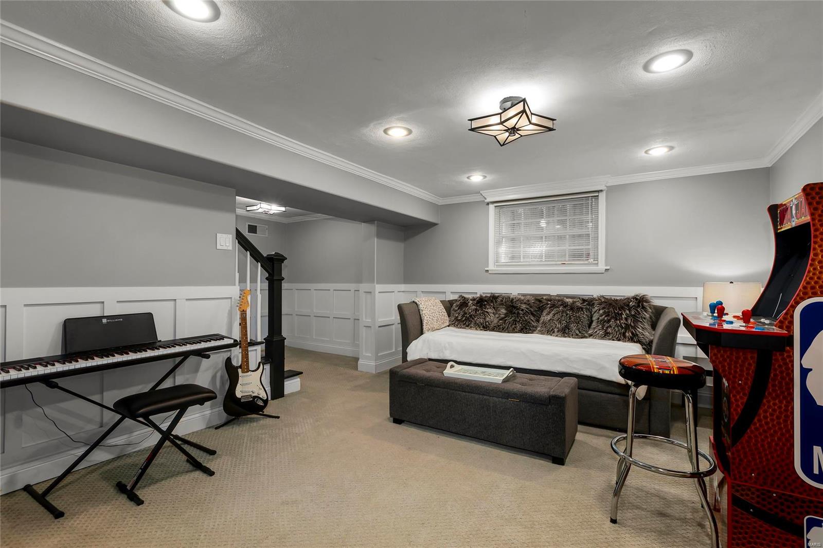 Davis Place - Residential