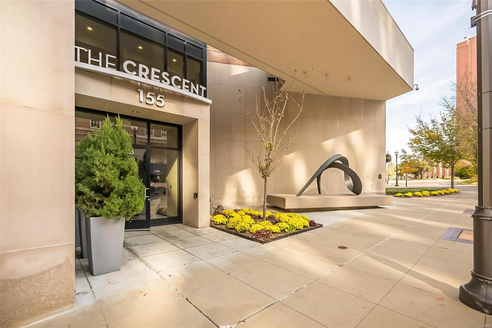 Crescent Condo - Residential