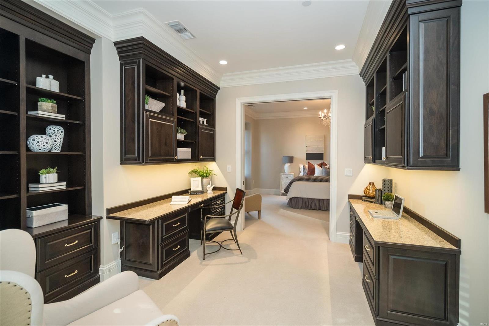 Crescent Condo - Residential