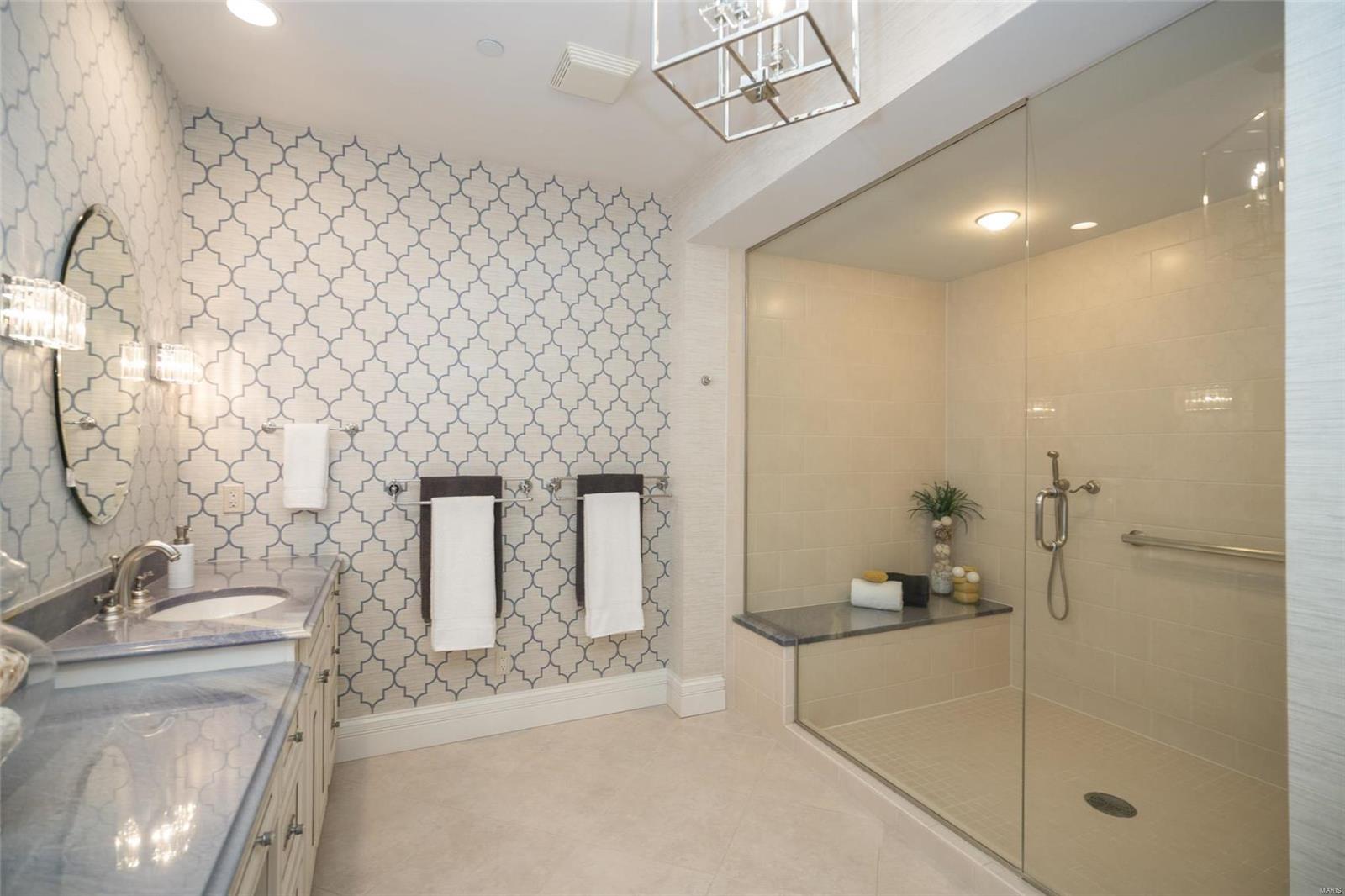 Crescent Condo - Residential