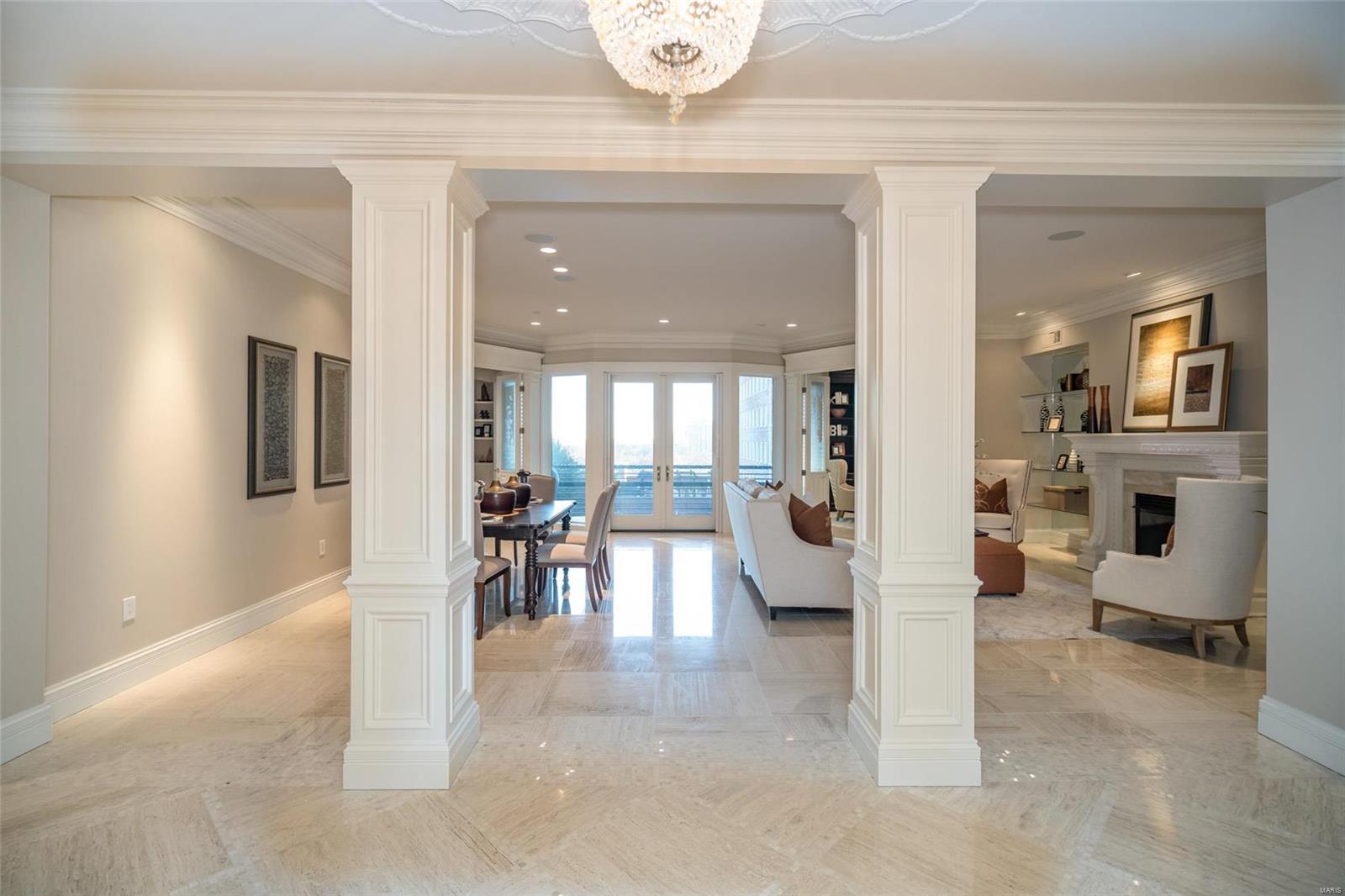 Crescent Condo - Residential