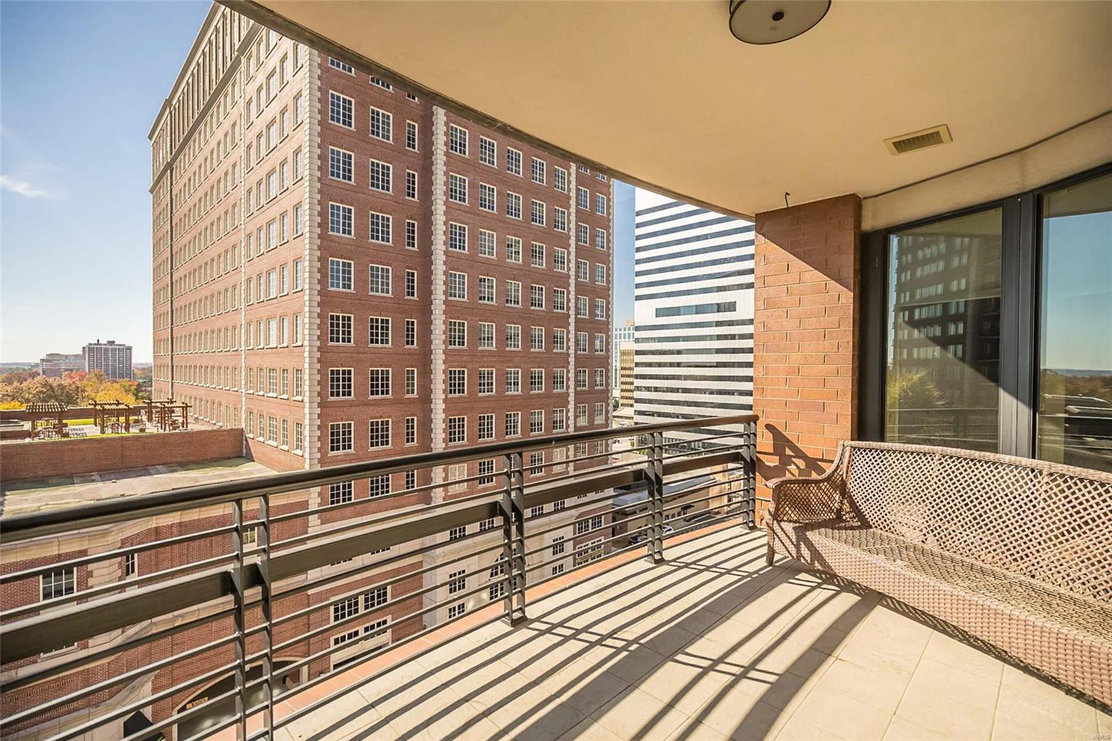 Crescent Condo - Residential