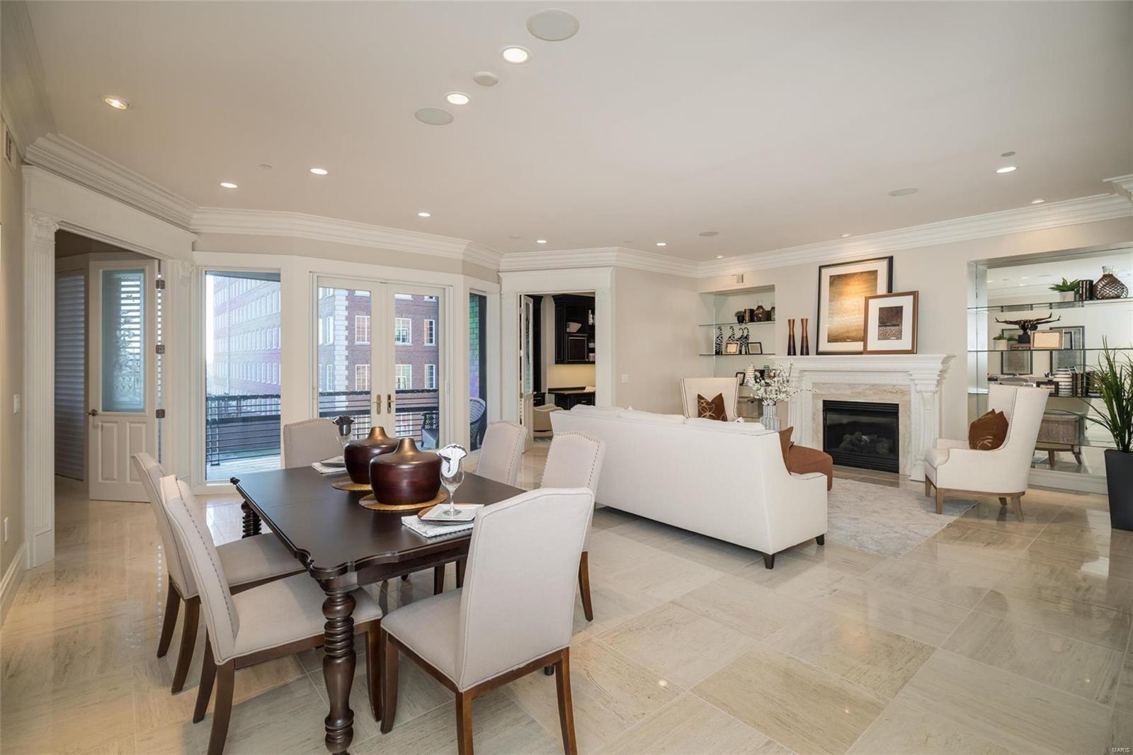 Crescent Condo - Residential