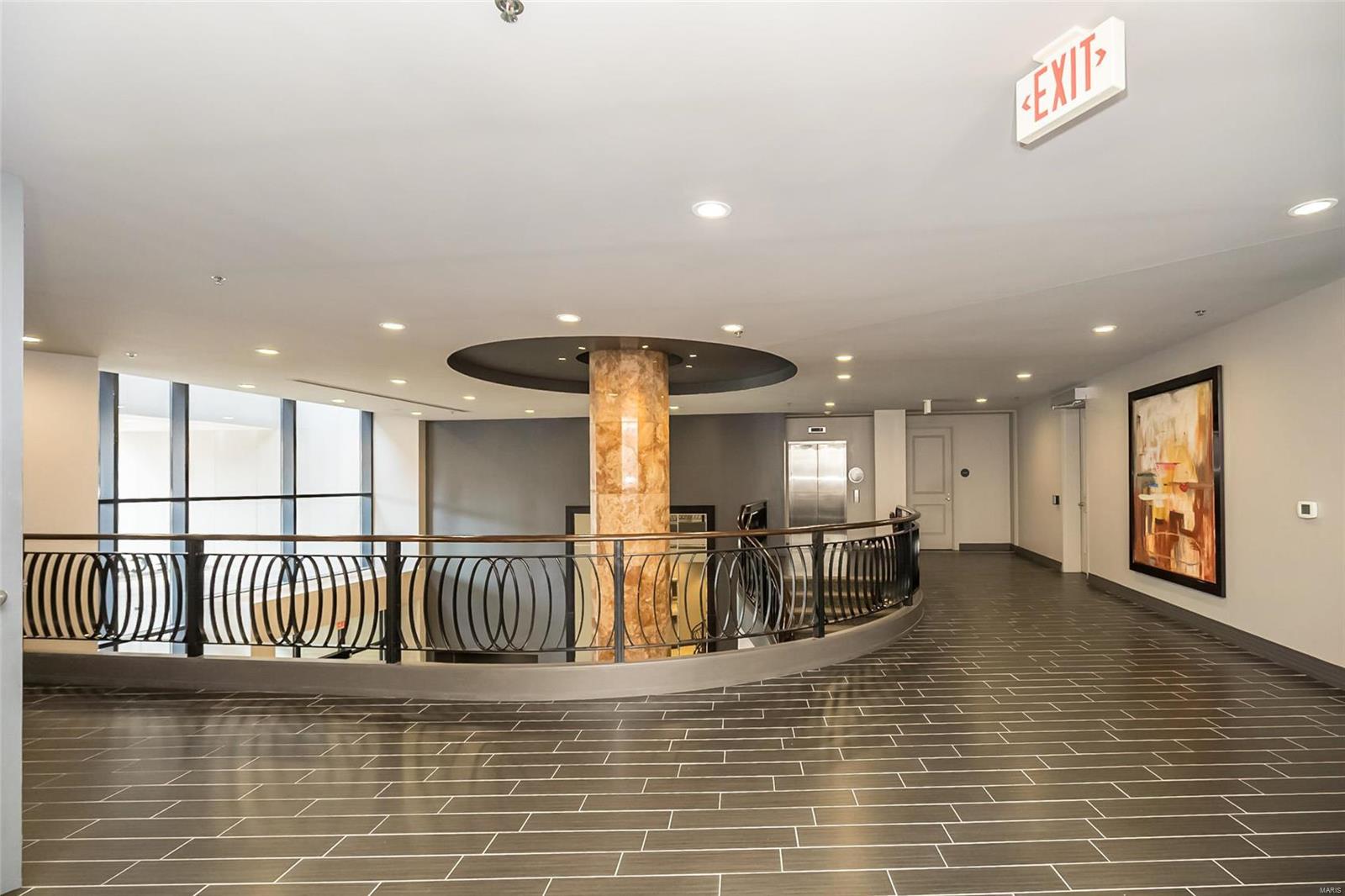 Crescent Condo - Residential