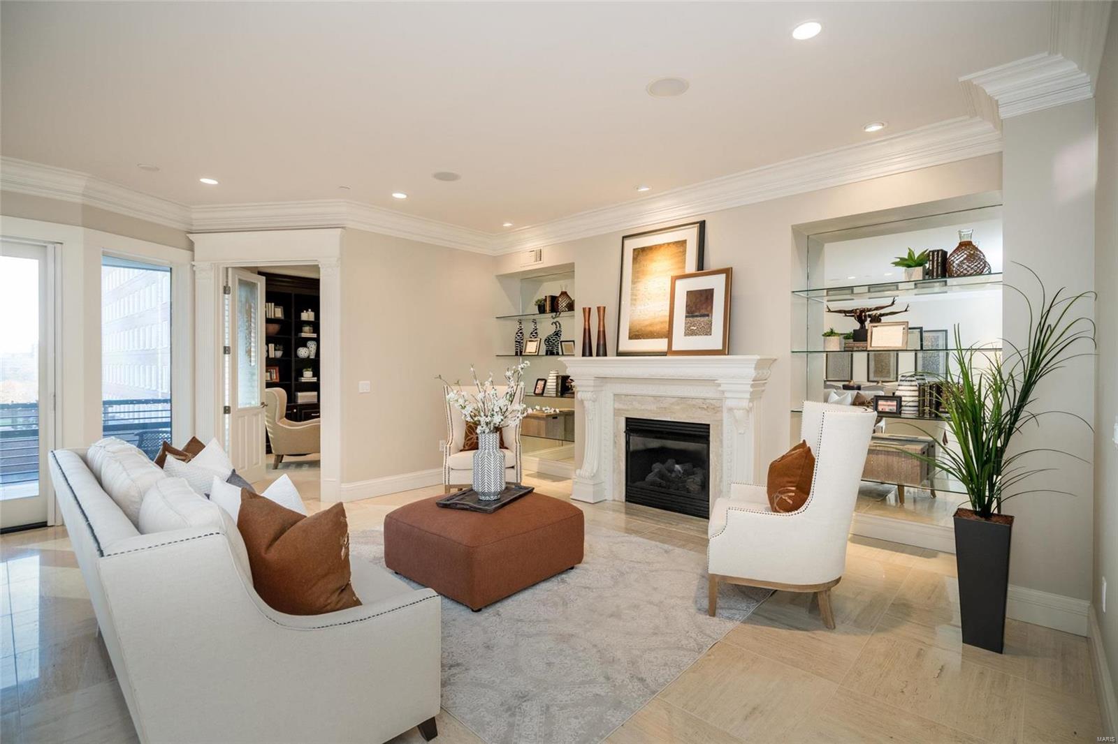 Crescent Condo - Residential