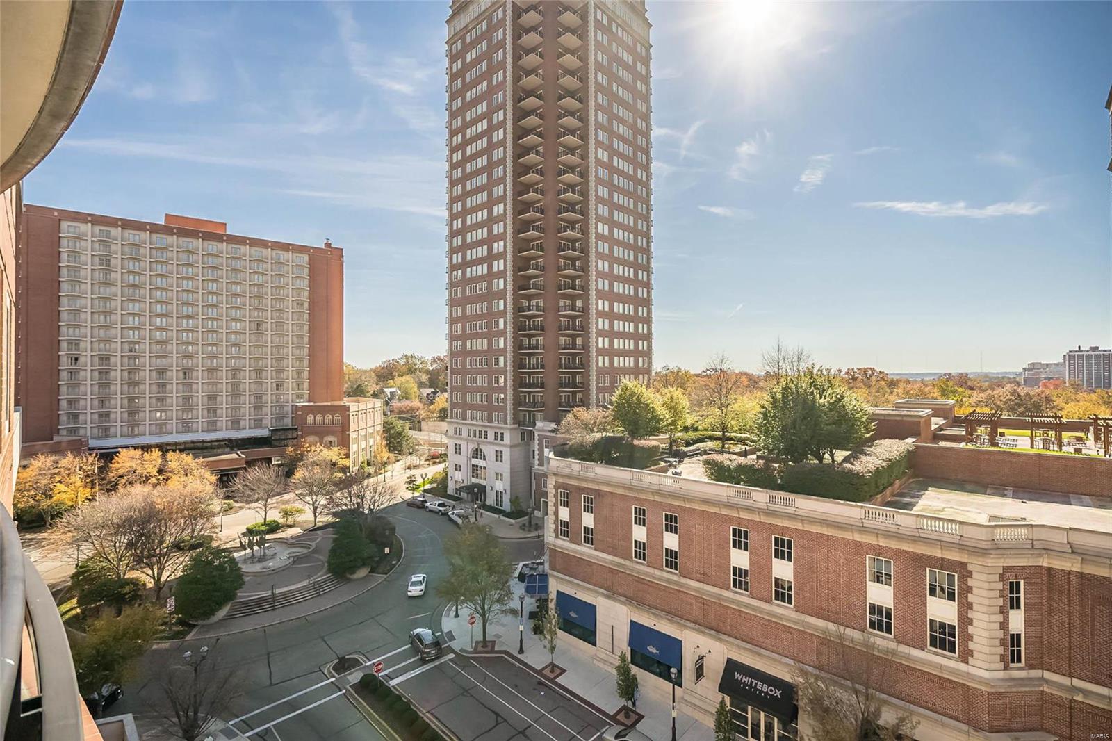 Crescent Condo - Residential