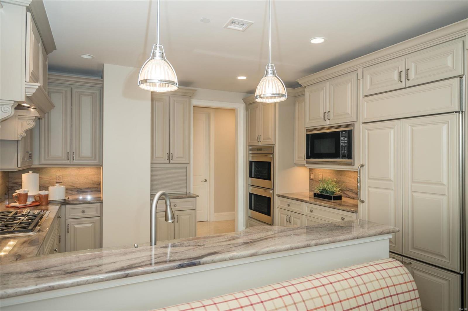 Crescent Condo - Residential