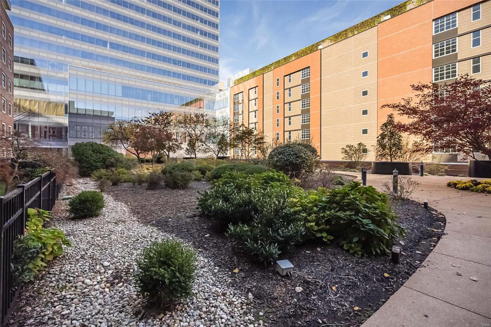 Crescent Condo - Residential