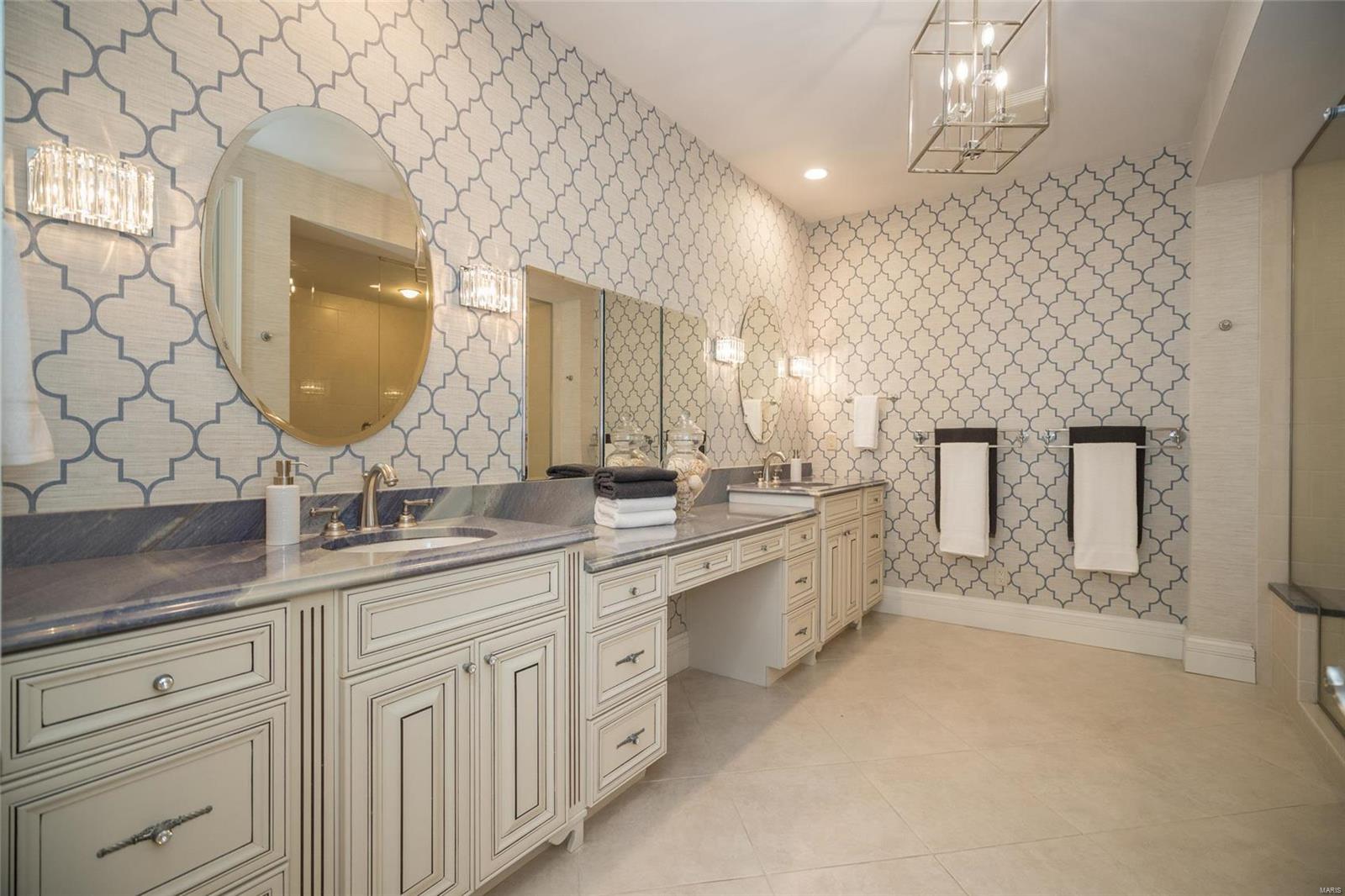 Crescent Condo - Residential