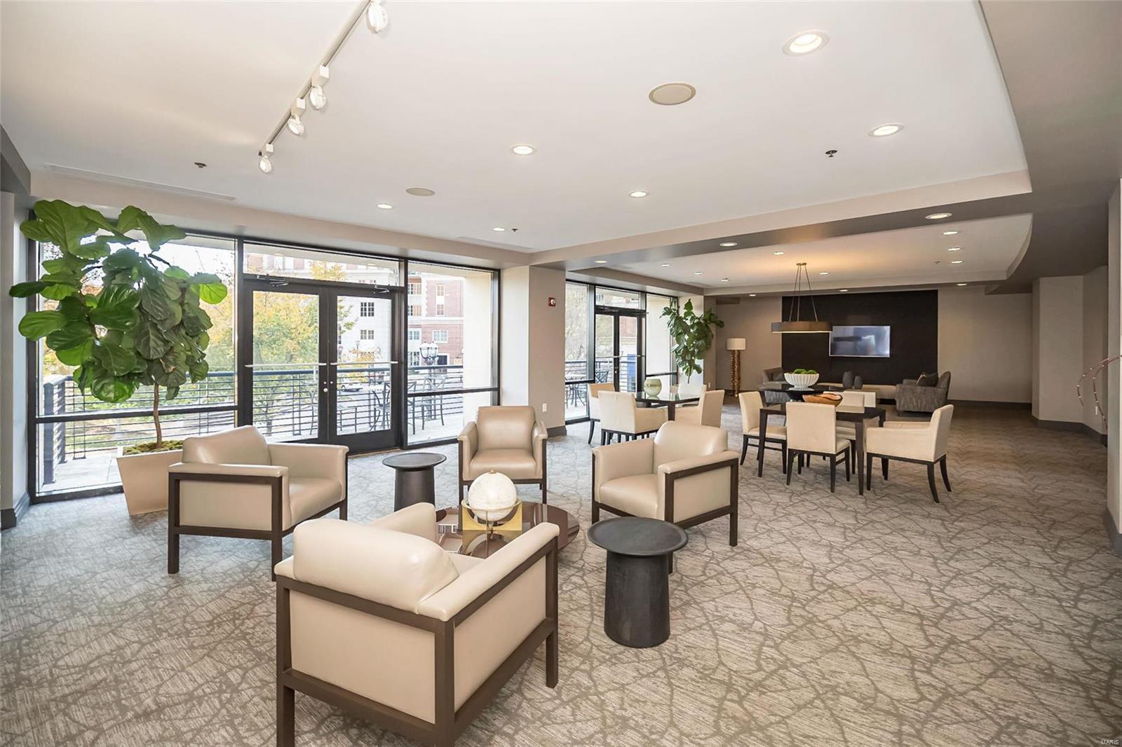 Crescent Condo - Residential