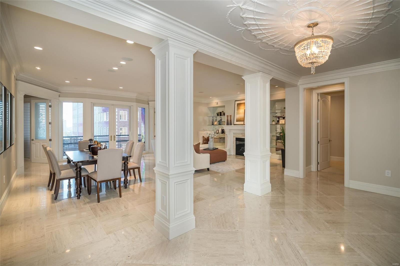 Crescent Condo - Residential