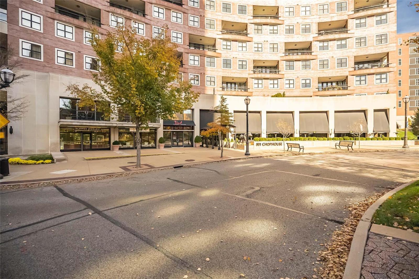 Crescent Condo - Residential